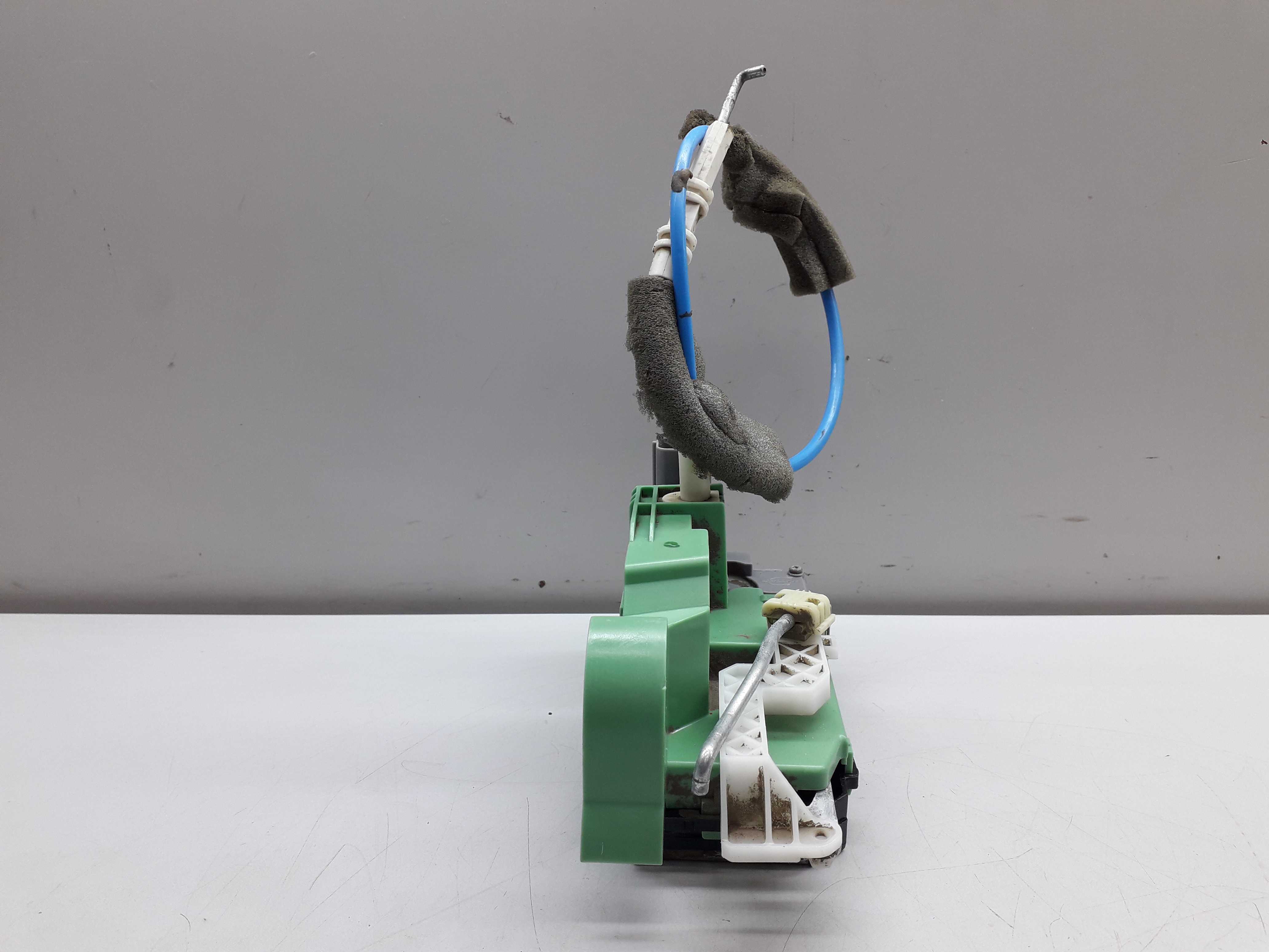 Fechadura Porta Traseira Direita Fiat Punto 2009/2013 4