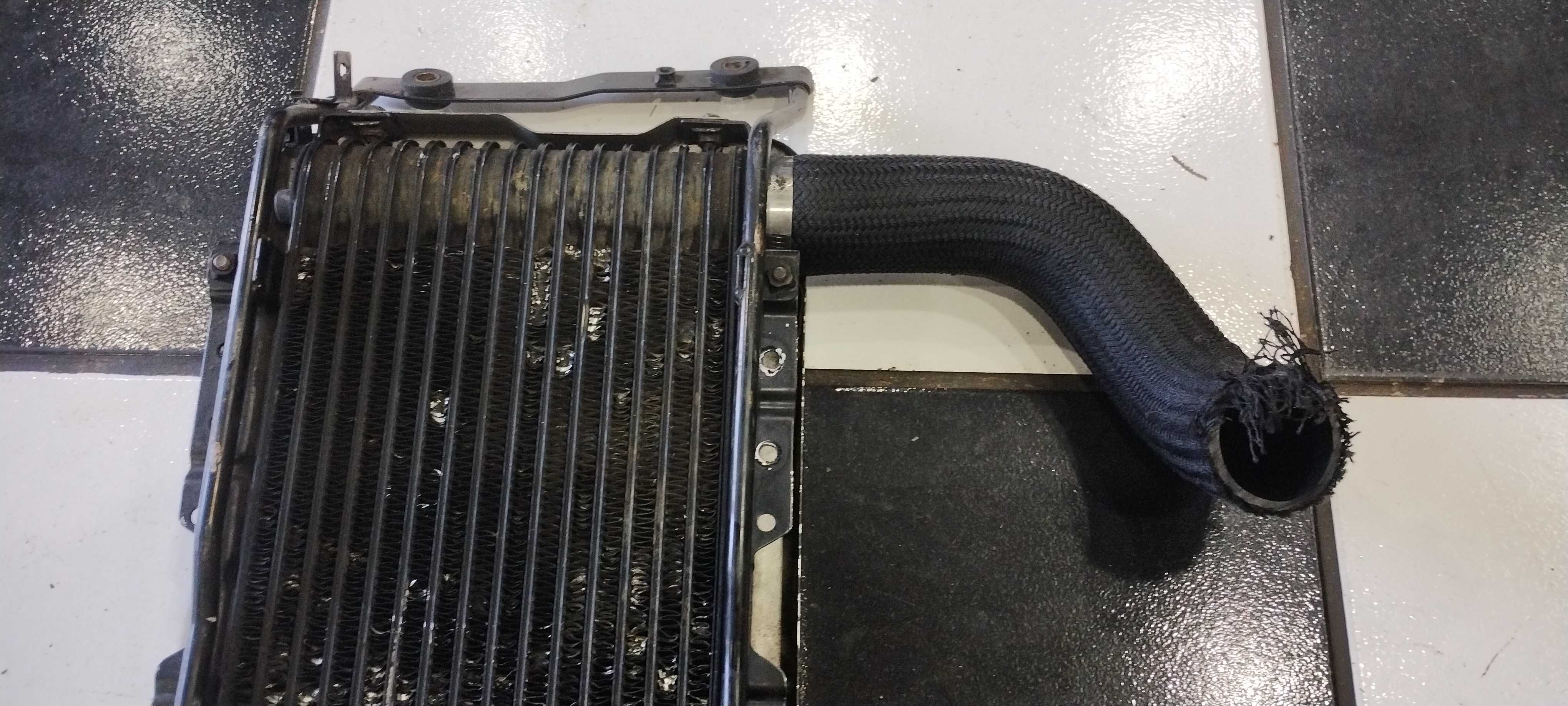 Radiador Intercooler Mitsubishi Pajero Sport 2.8 02 Usado 7