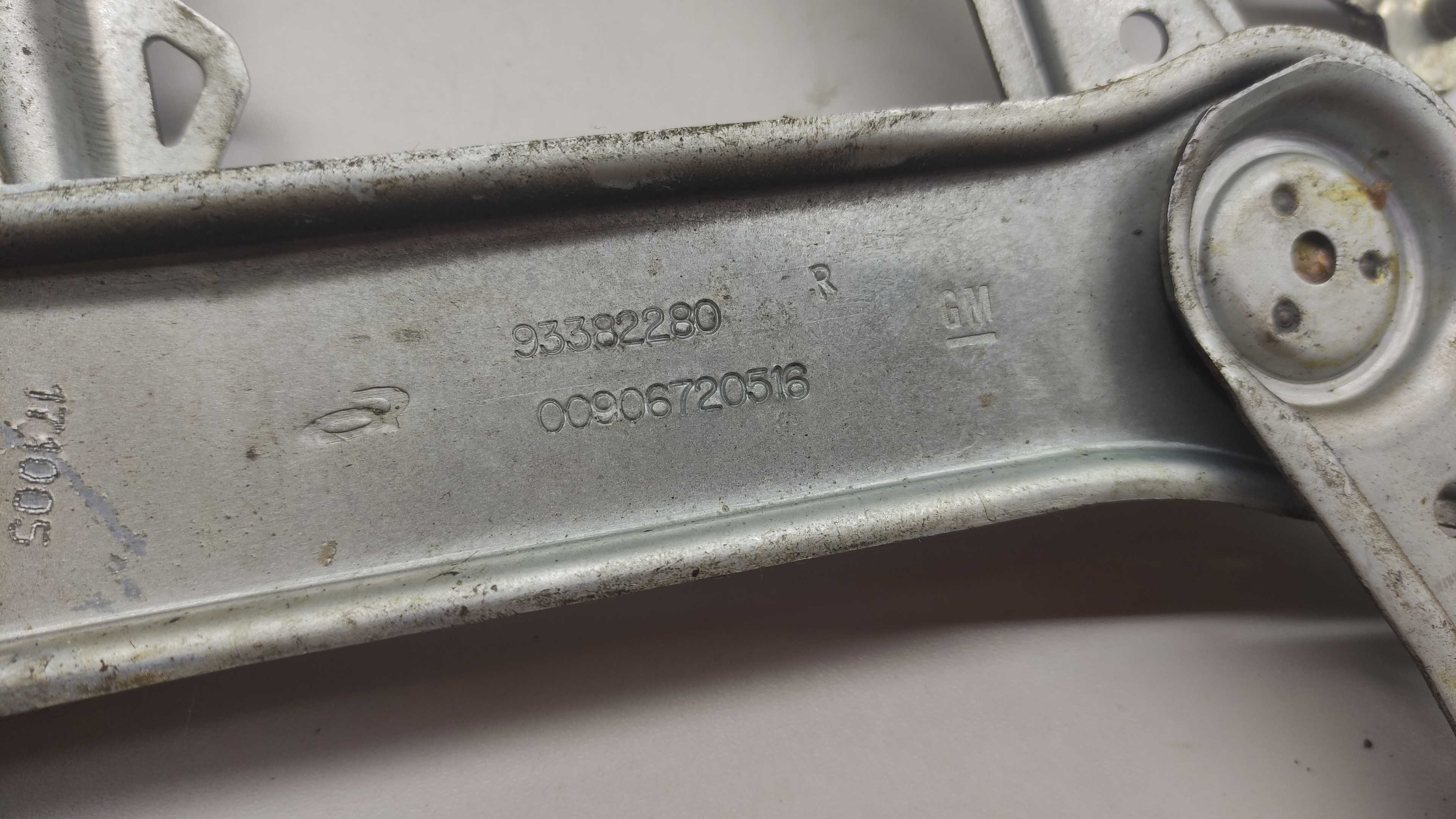Máquina Vidro Manual Dianteira Direita Corsa Montana 4