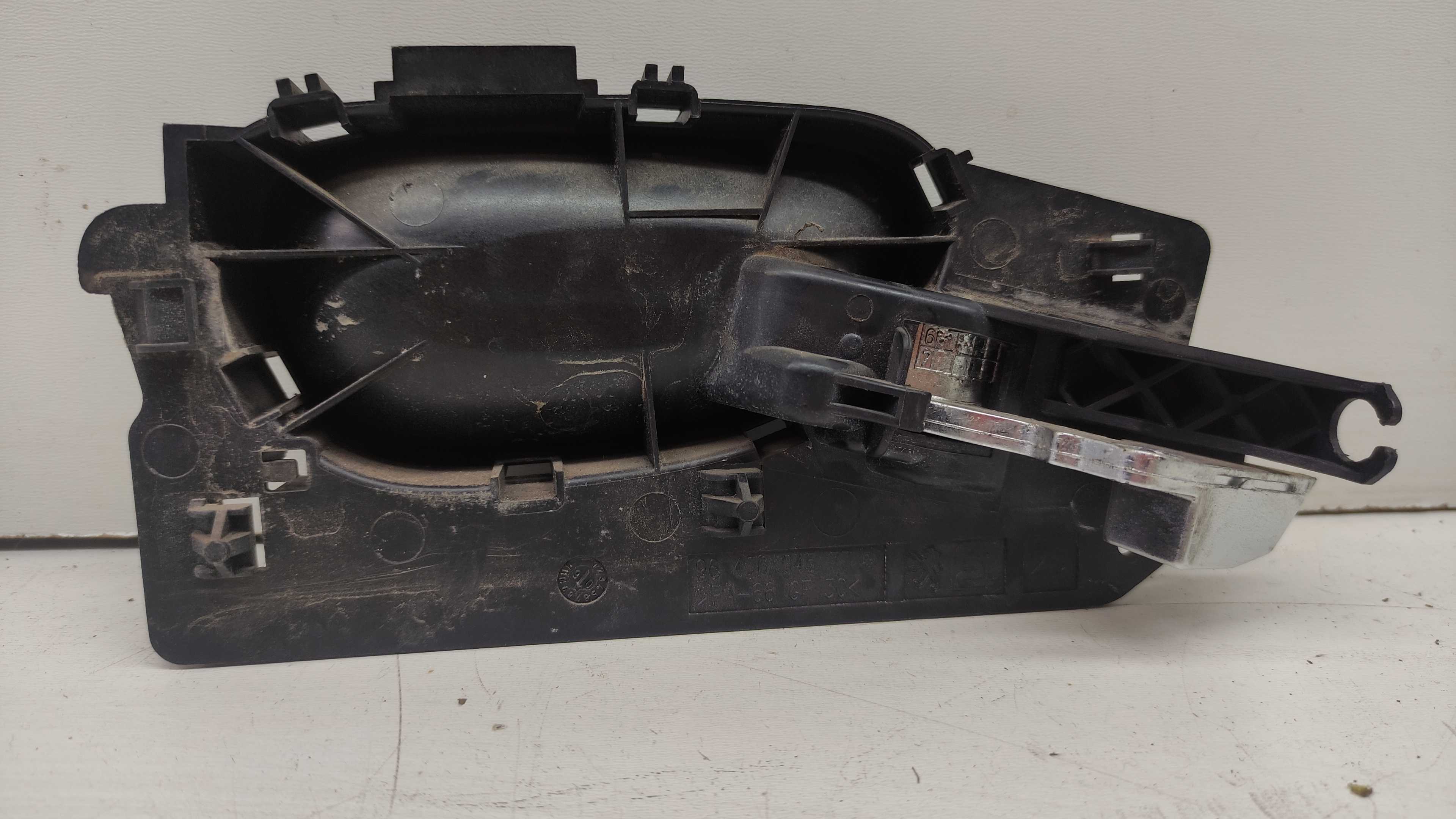 Macaneta Interna Dianteira Esquerda Peugeot 307 2