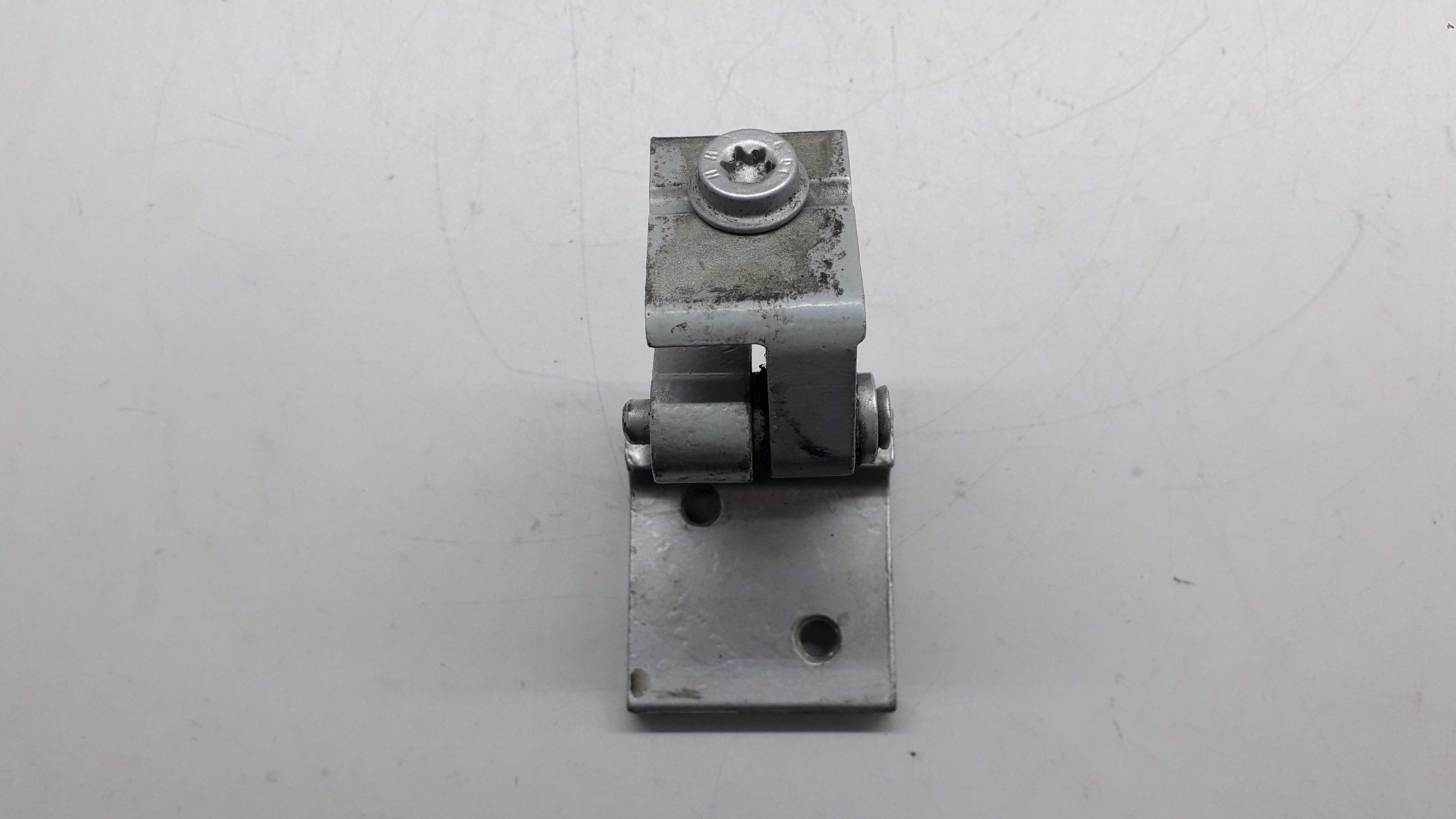 Dobradiça Porta Traseira Direita Superior Audi A4 99/01 5