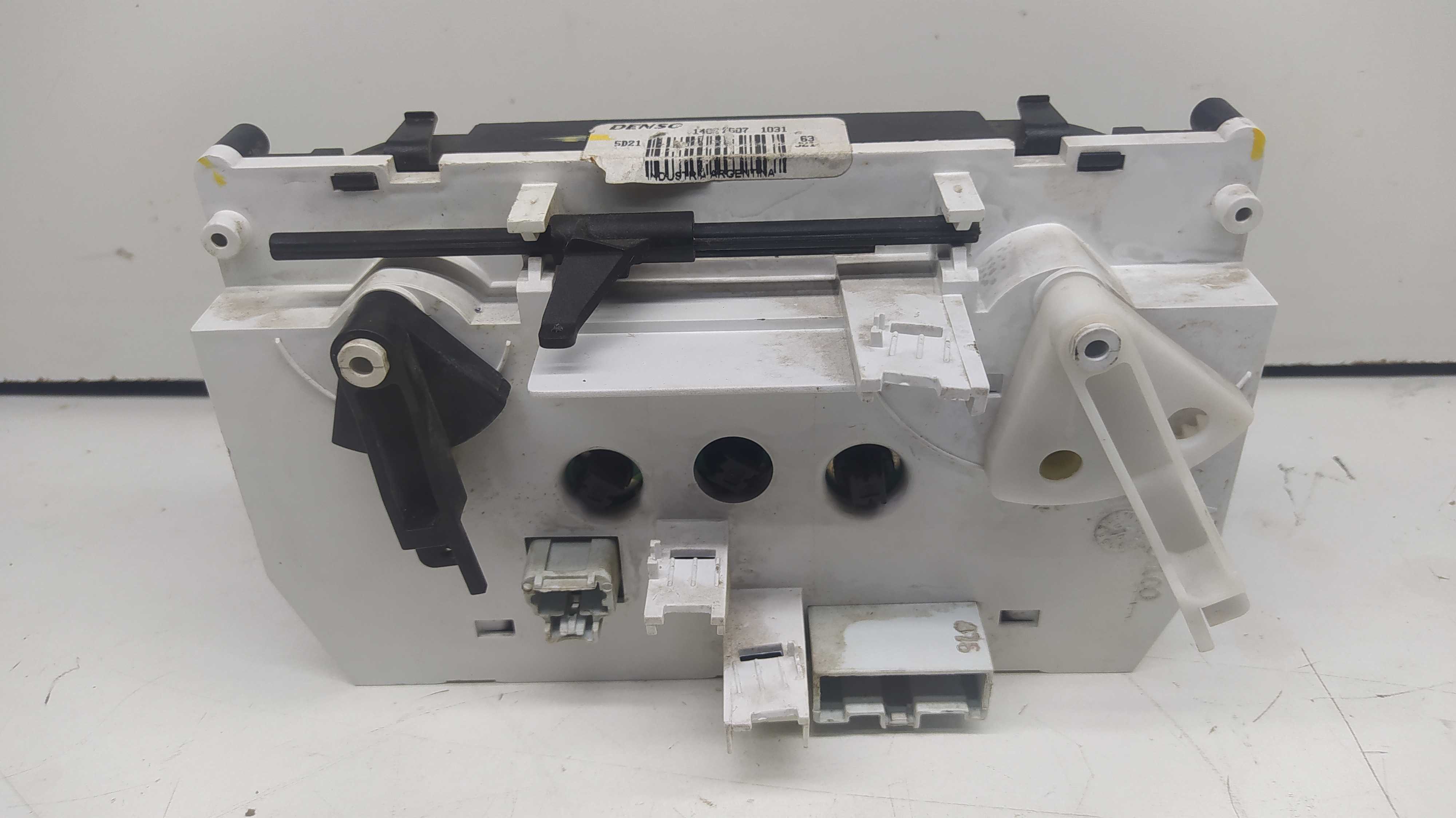 Comando De Ar Peugeot 206/207 2008 3