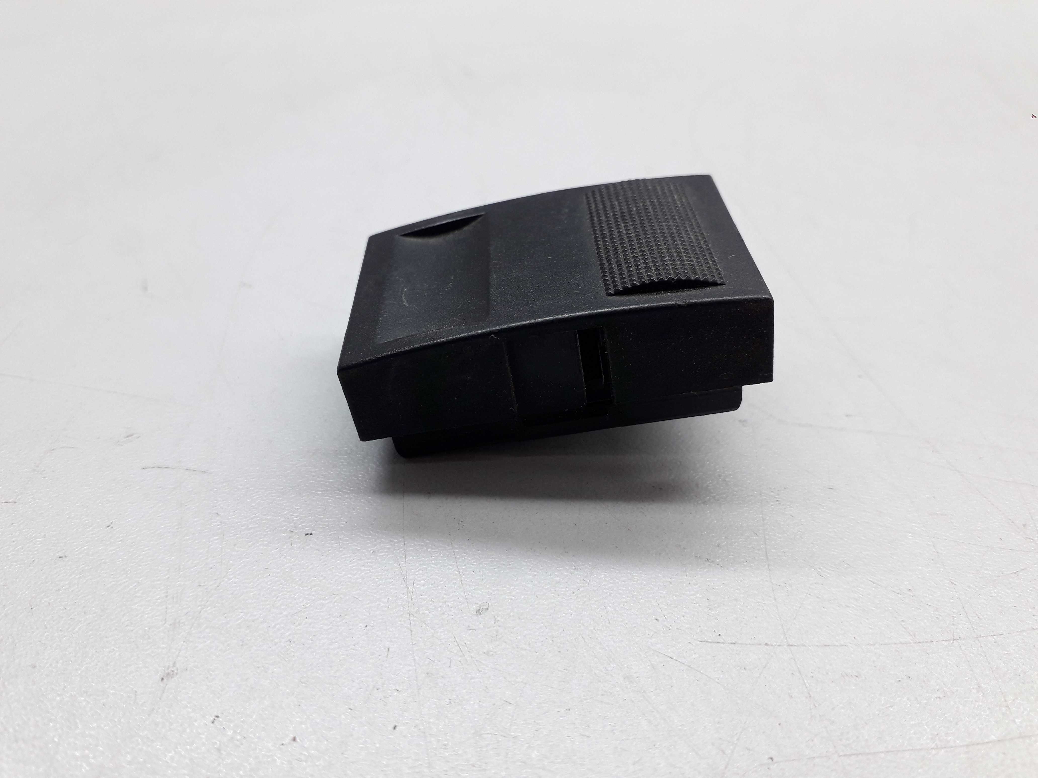 Botão Falso Painel Vw Gol Parati G4 3