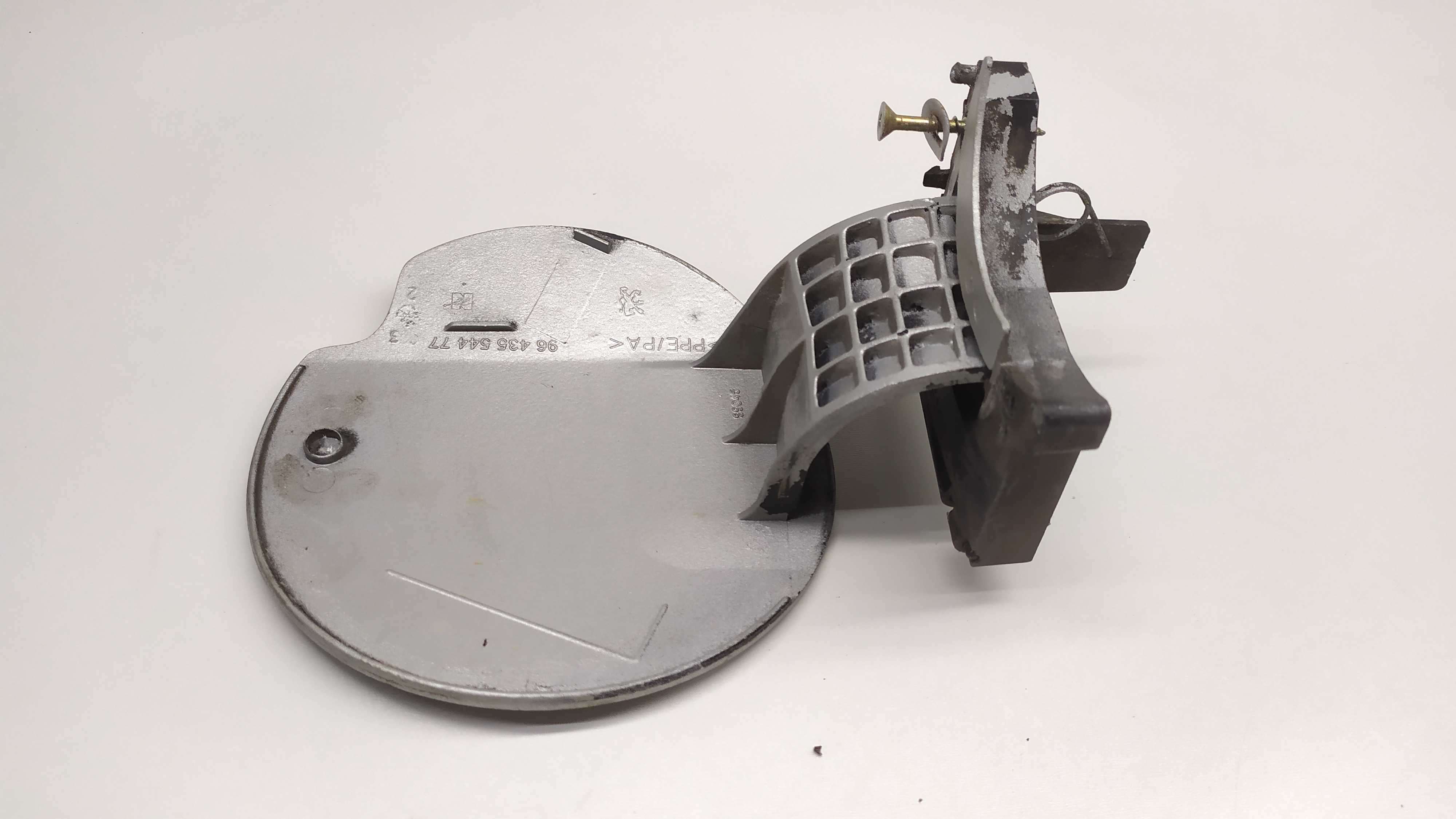 Portinhola Tampa Tanque Combustível Peugeot 307 2