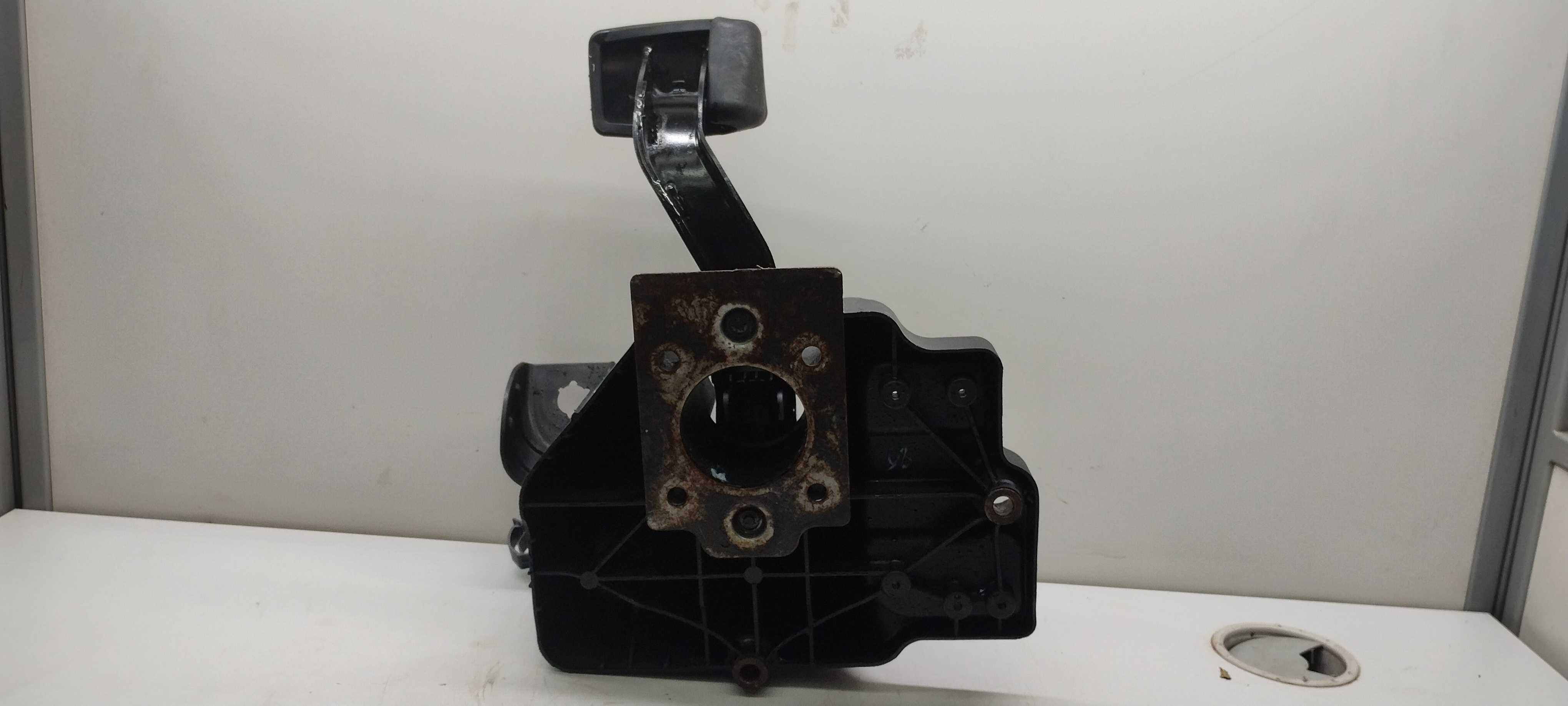Suporte Pedal Com Freio Stilo 1.8 Gm 2008 5