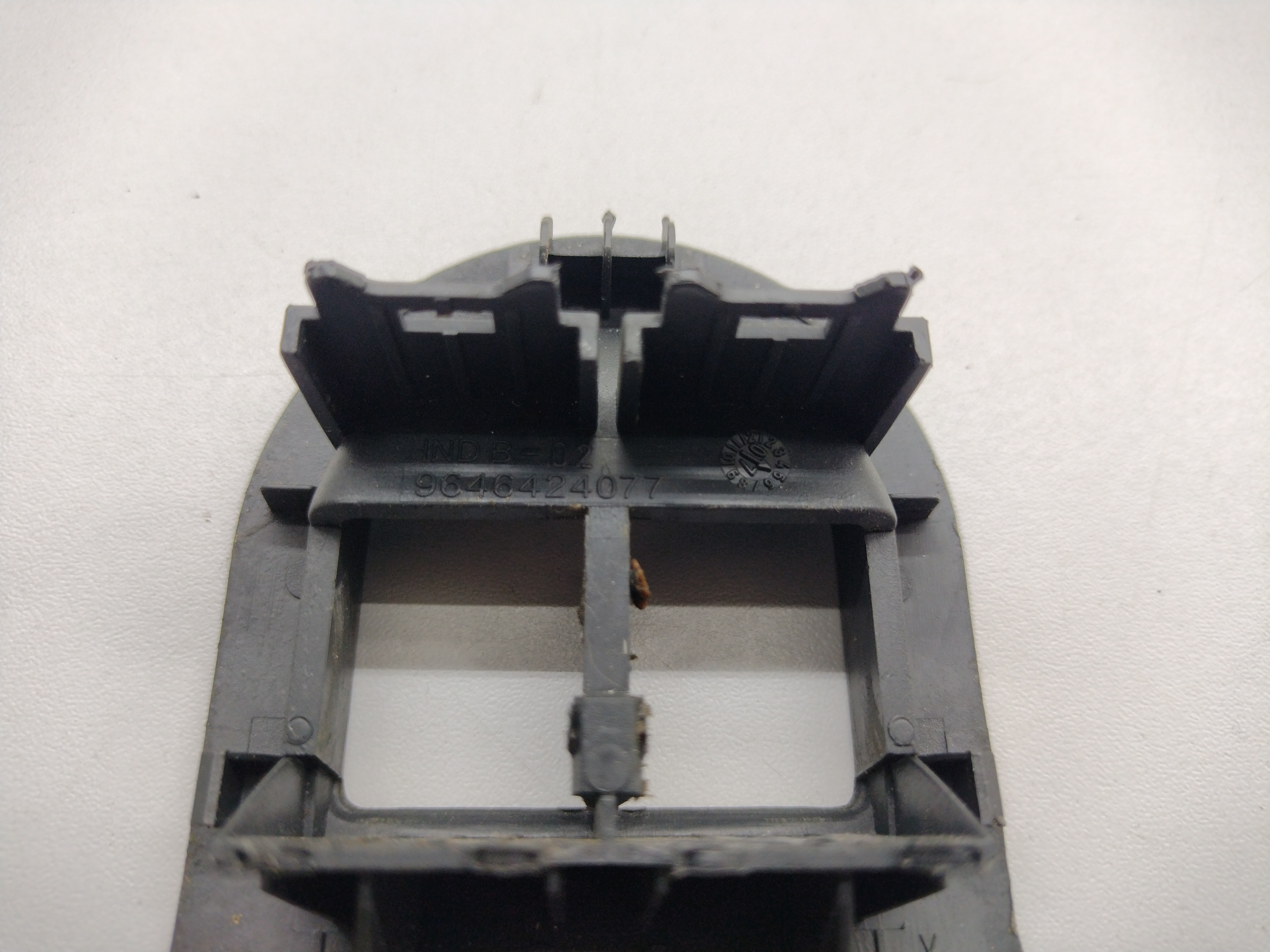 Moldura Botão Vidro Elétrico Citroen C3 2004/2012 5