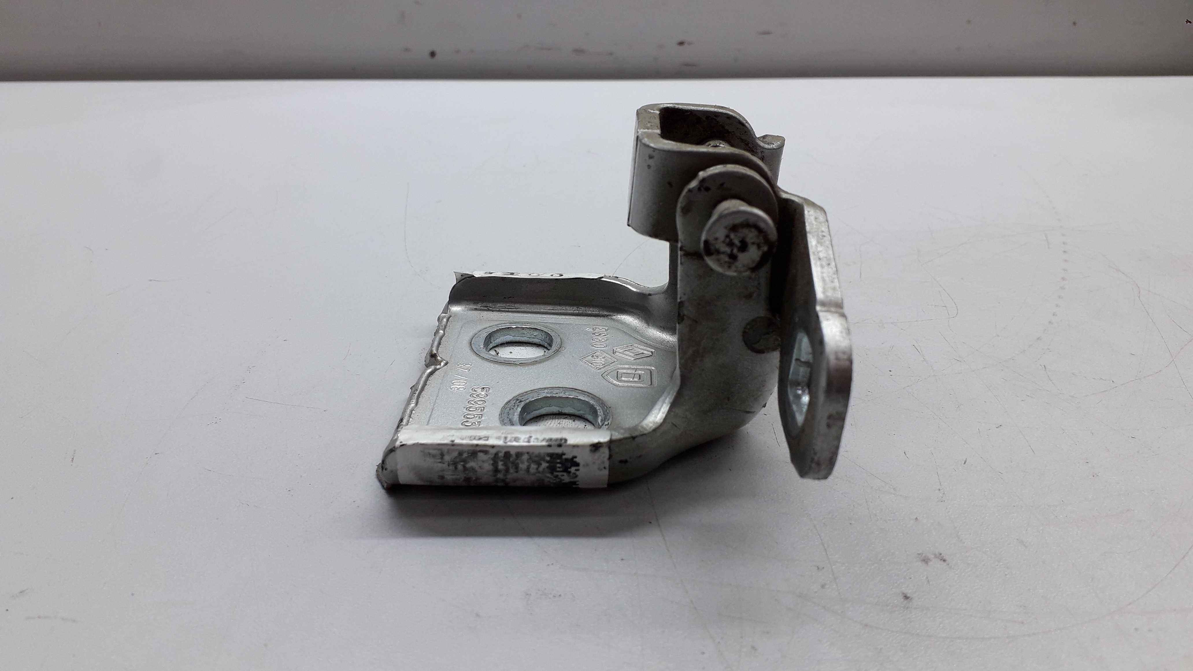 Dobradiça Porta Traseira Direita Renault Logan Sandero 2008 3
