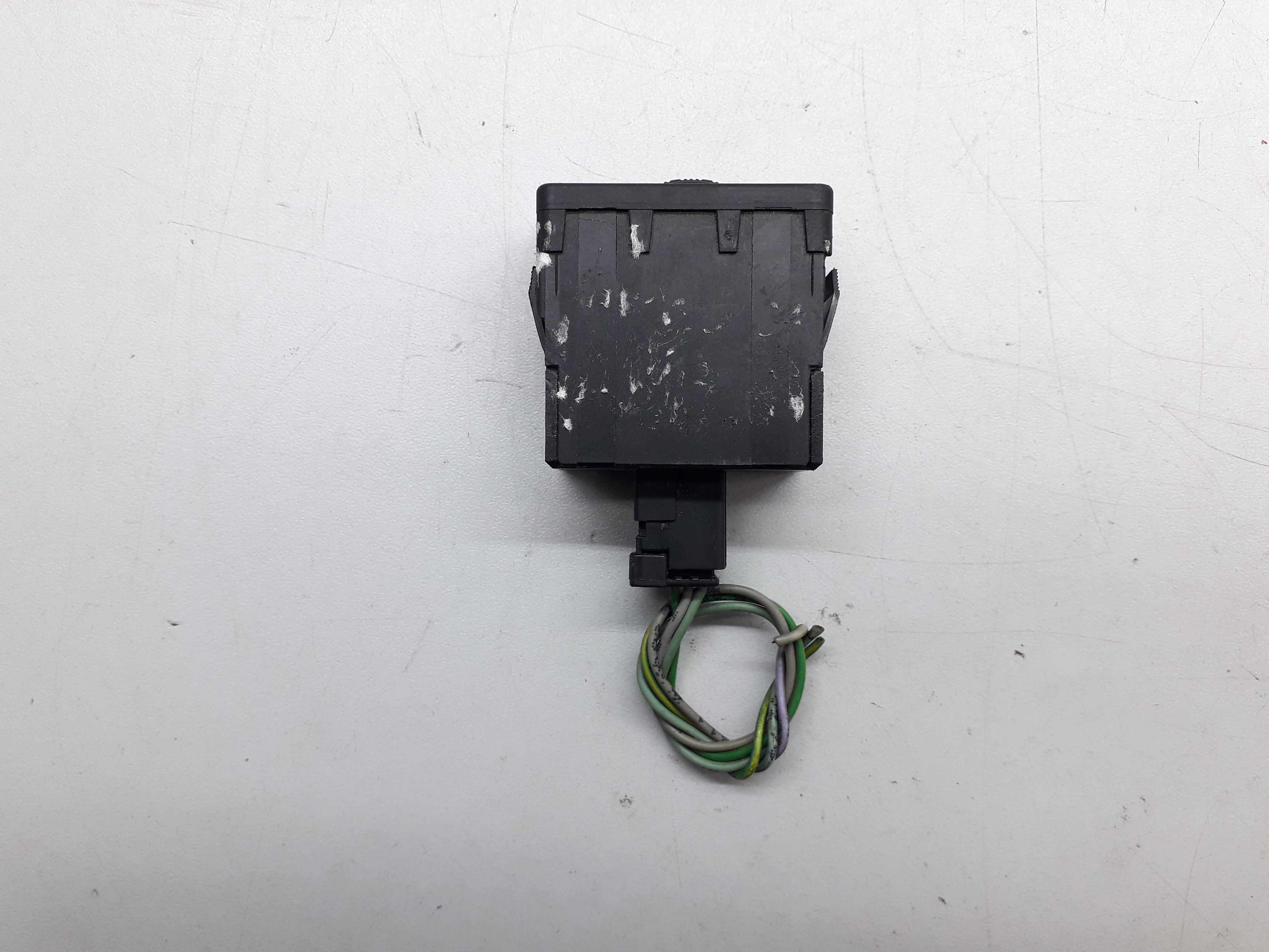 Botão  Regulagem Farol Peugeot 307/citroen C4 2