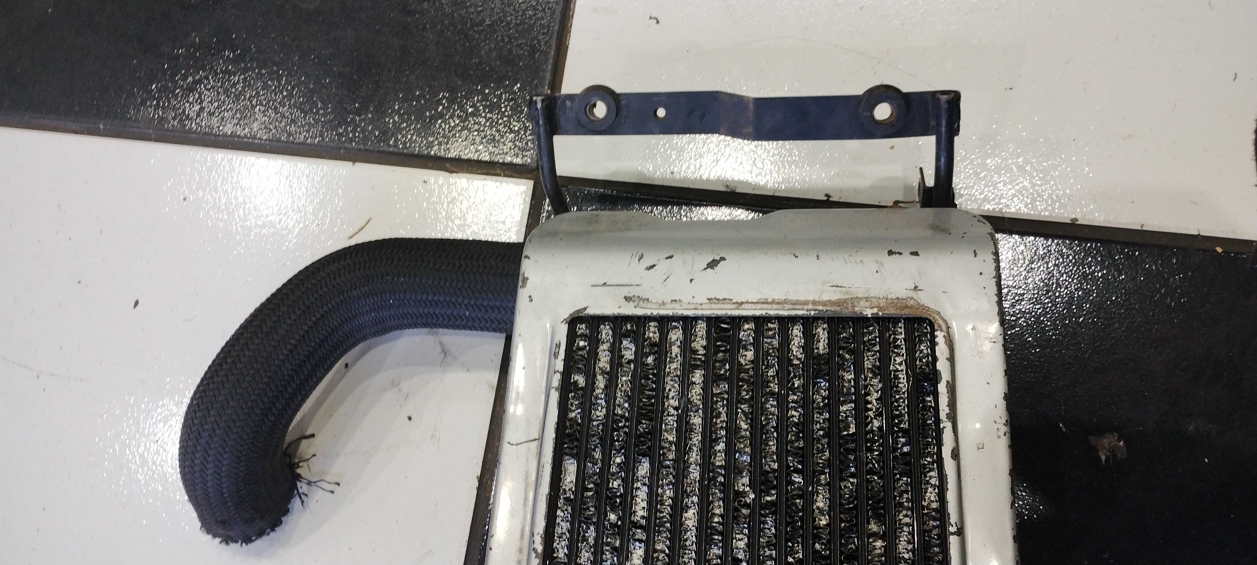Radiador Intercooler Mitsubishi Pajero Sport 2.8 02 Usado 3