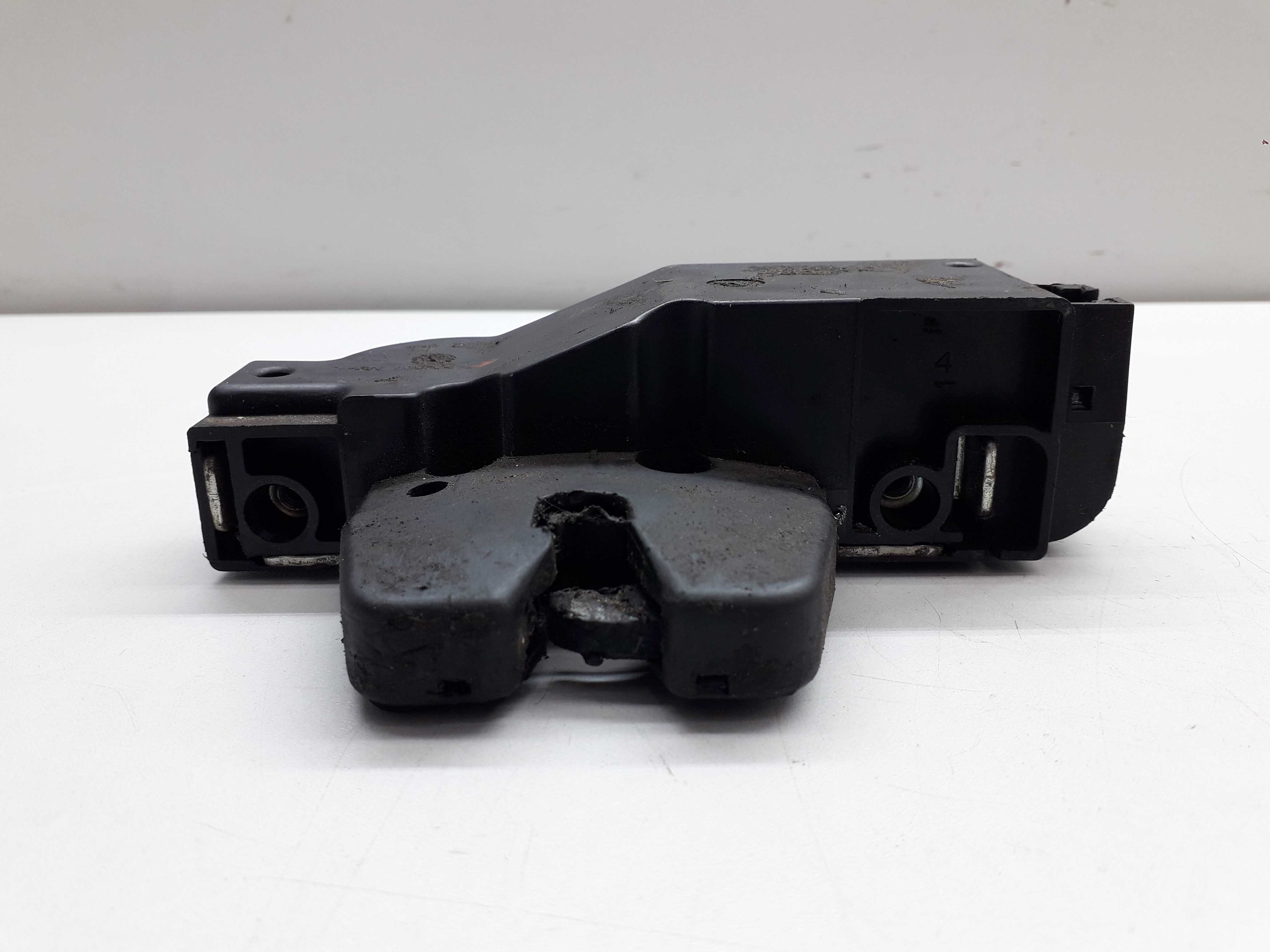 Fechadura Tampa Traseira Peugeot 207 307/citroen C3 2
