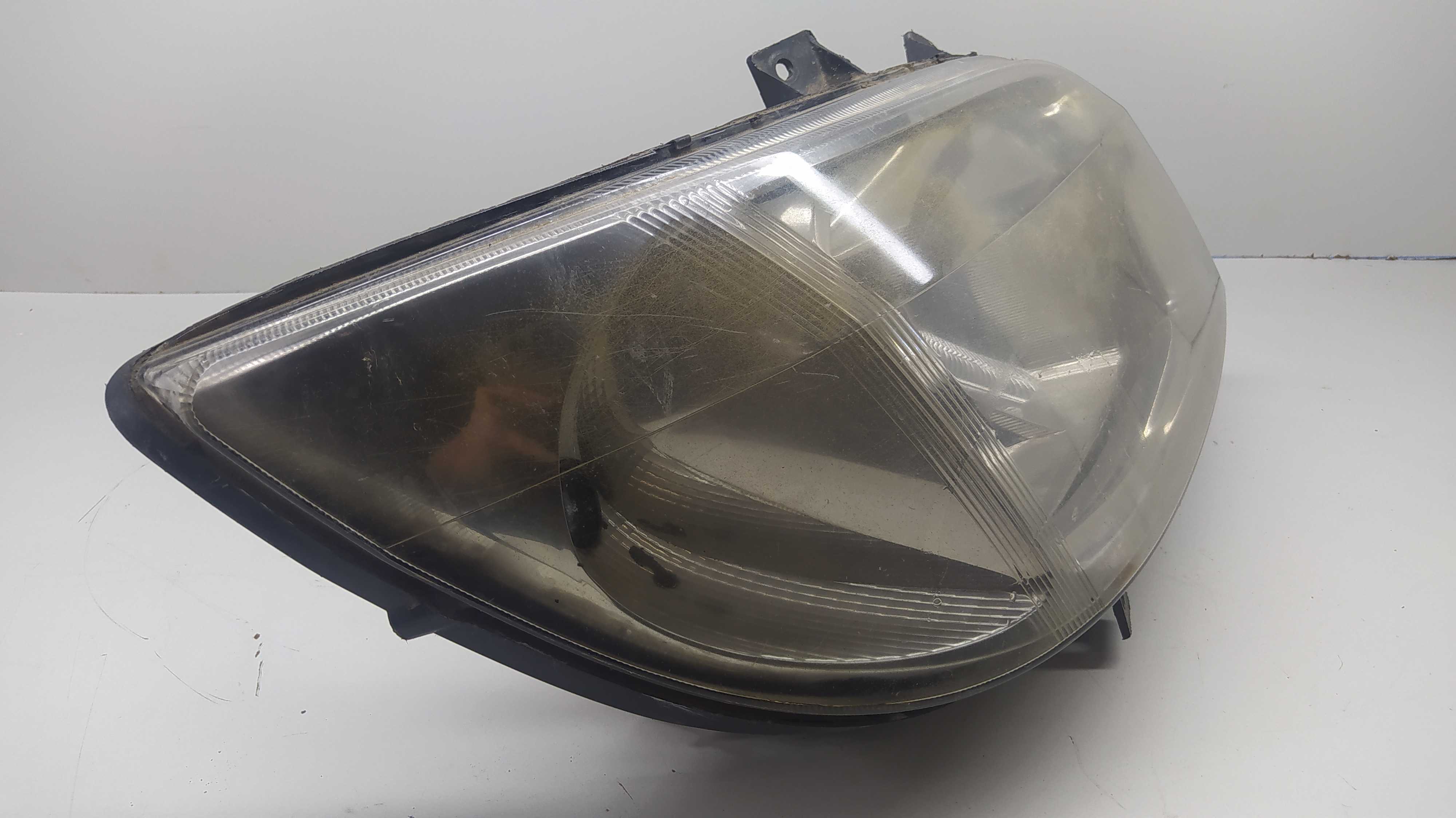 Farol Lado Direito Mercedes Benz Sprinter Hella 3