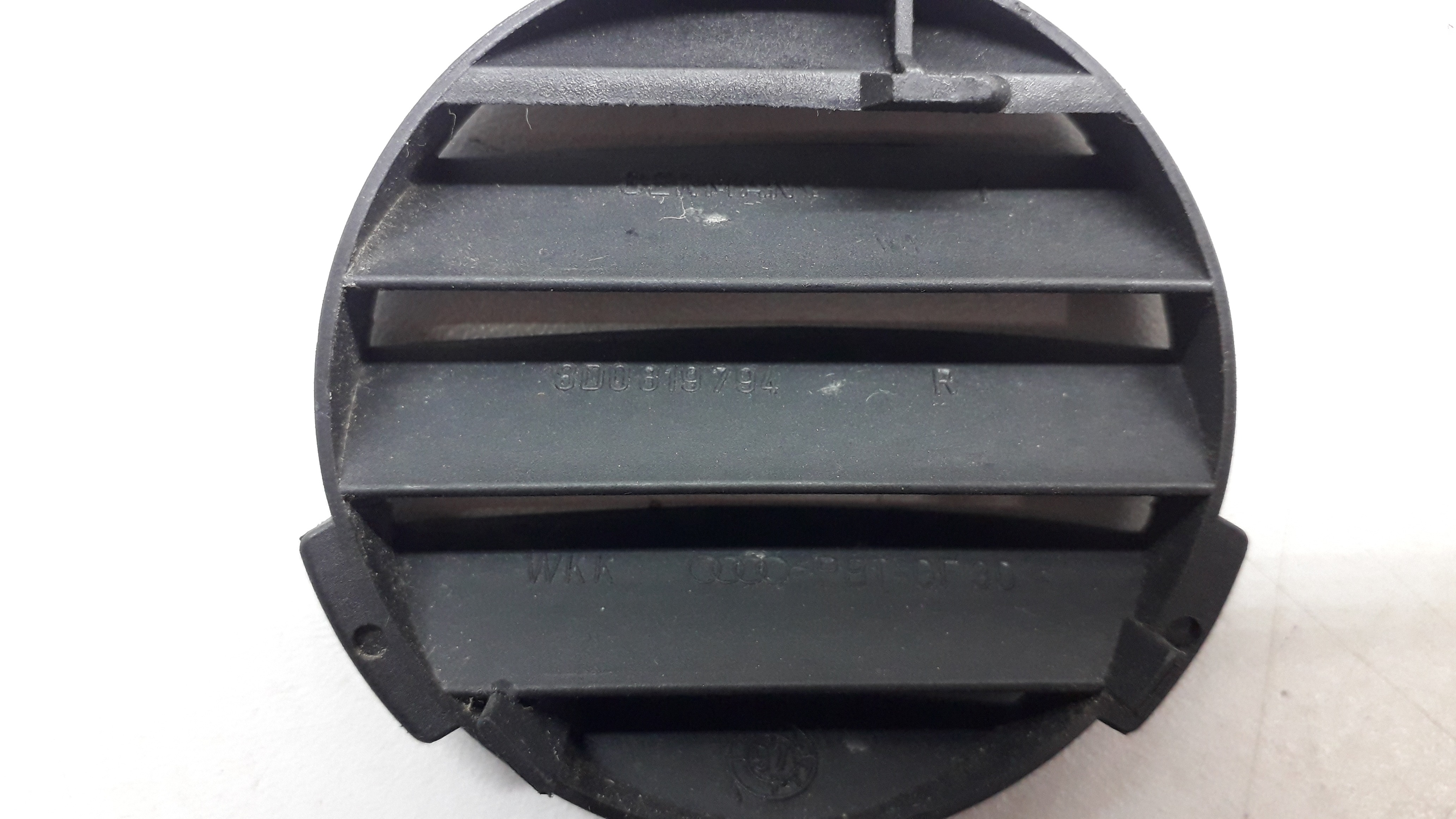 Tela Grade Difusor Ar Superior Direito Audi A3 4