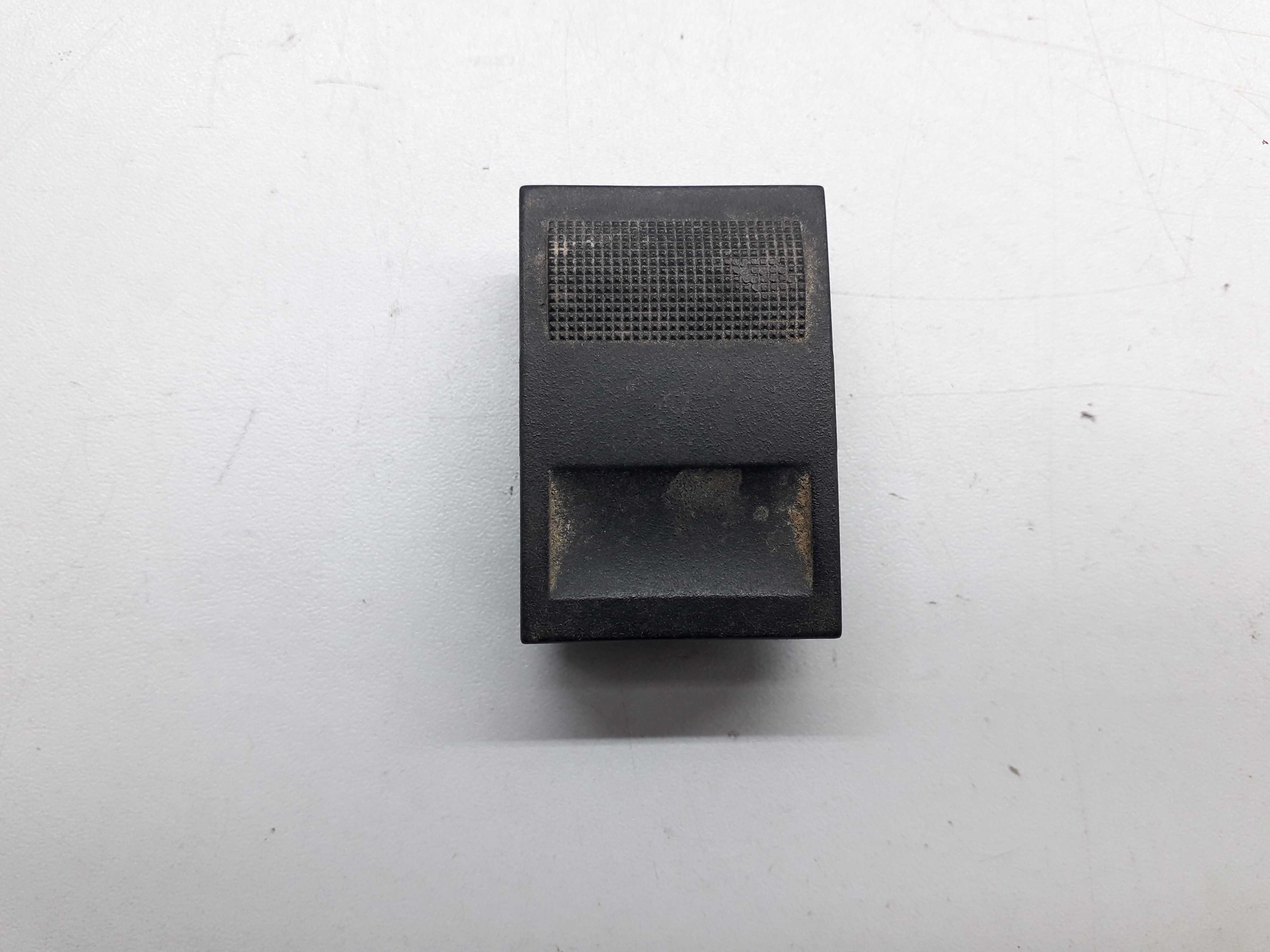 Botão Falso Painel Vw Gol Parati Saveiro G3 G4 1