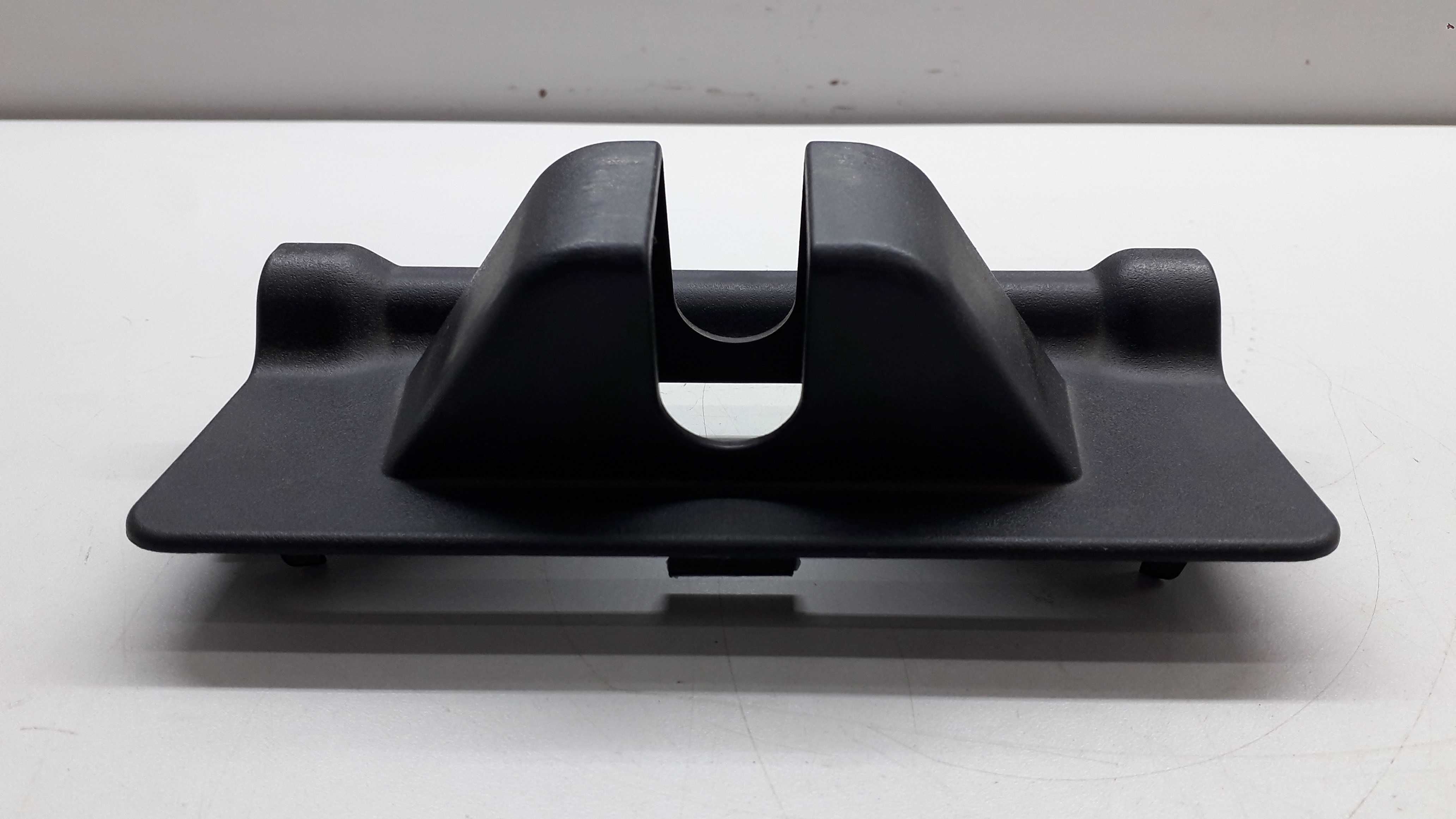 Acabemento Trava Encosto Banco Traseiro Ford Fusion 2007 2