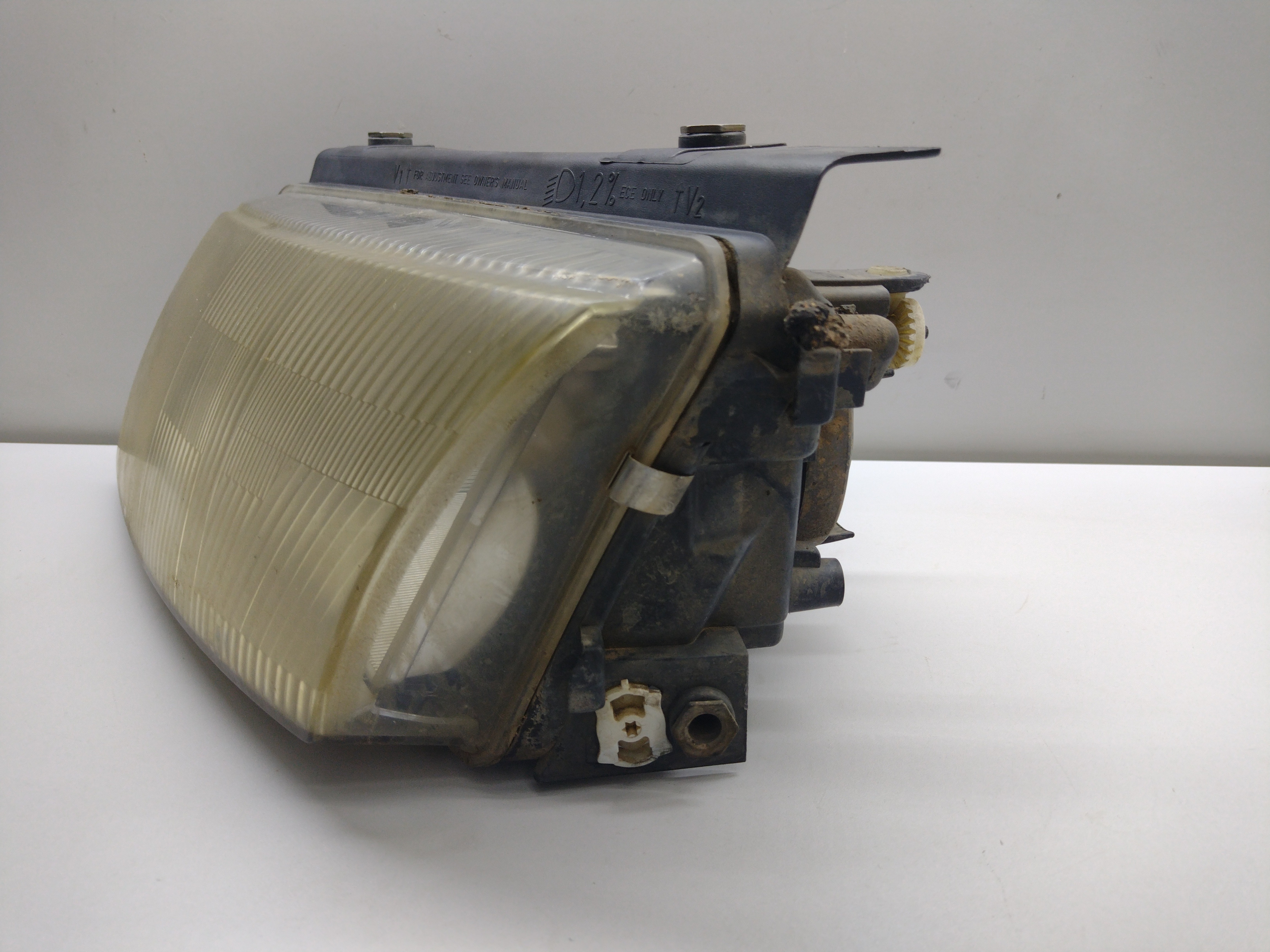 Farol Esquerdo Vw Passat 99 2