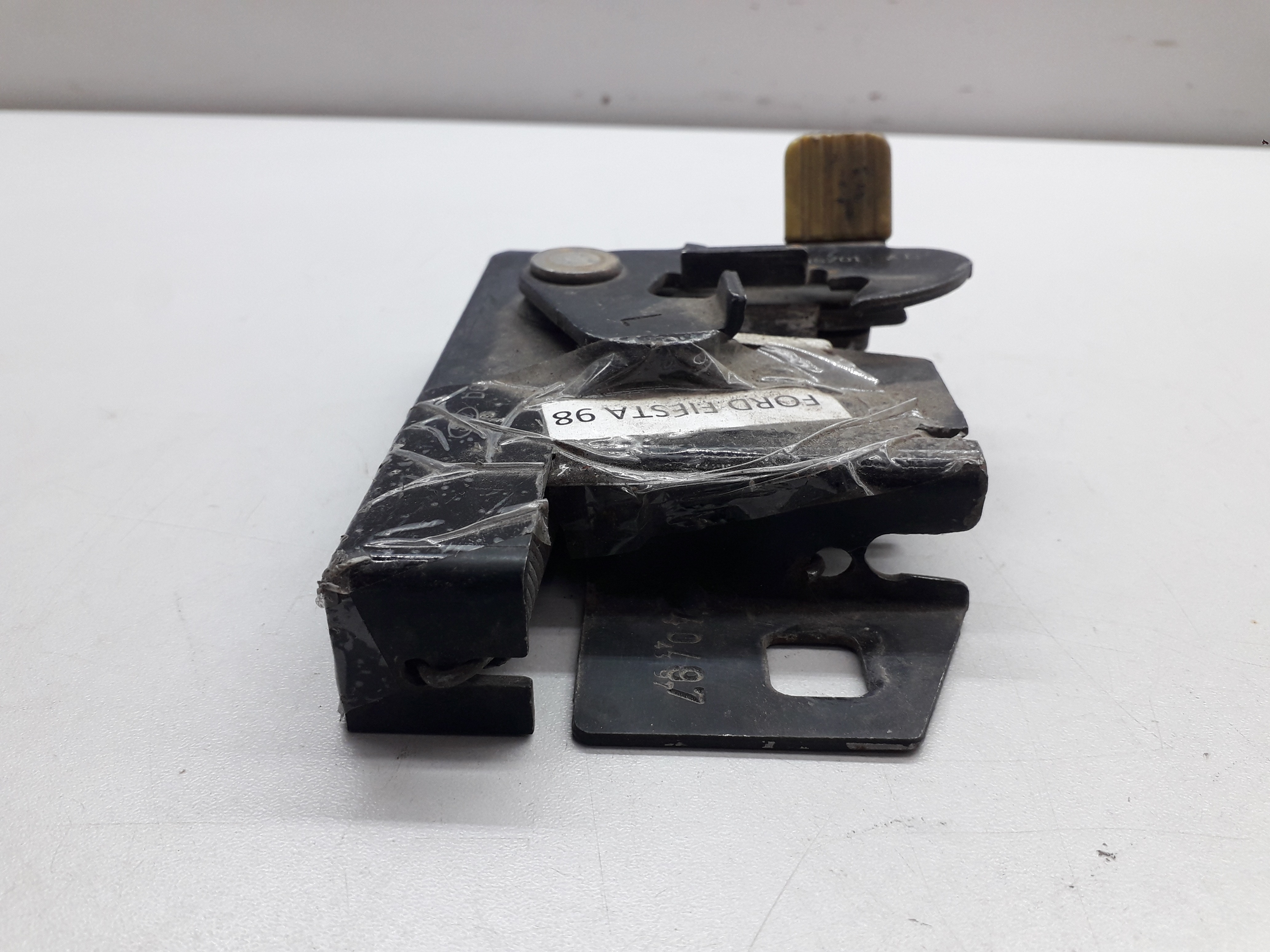 Fechadura Trava Capô Ford Fiesta 1998 3