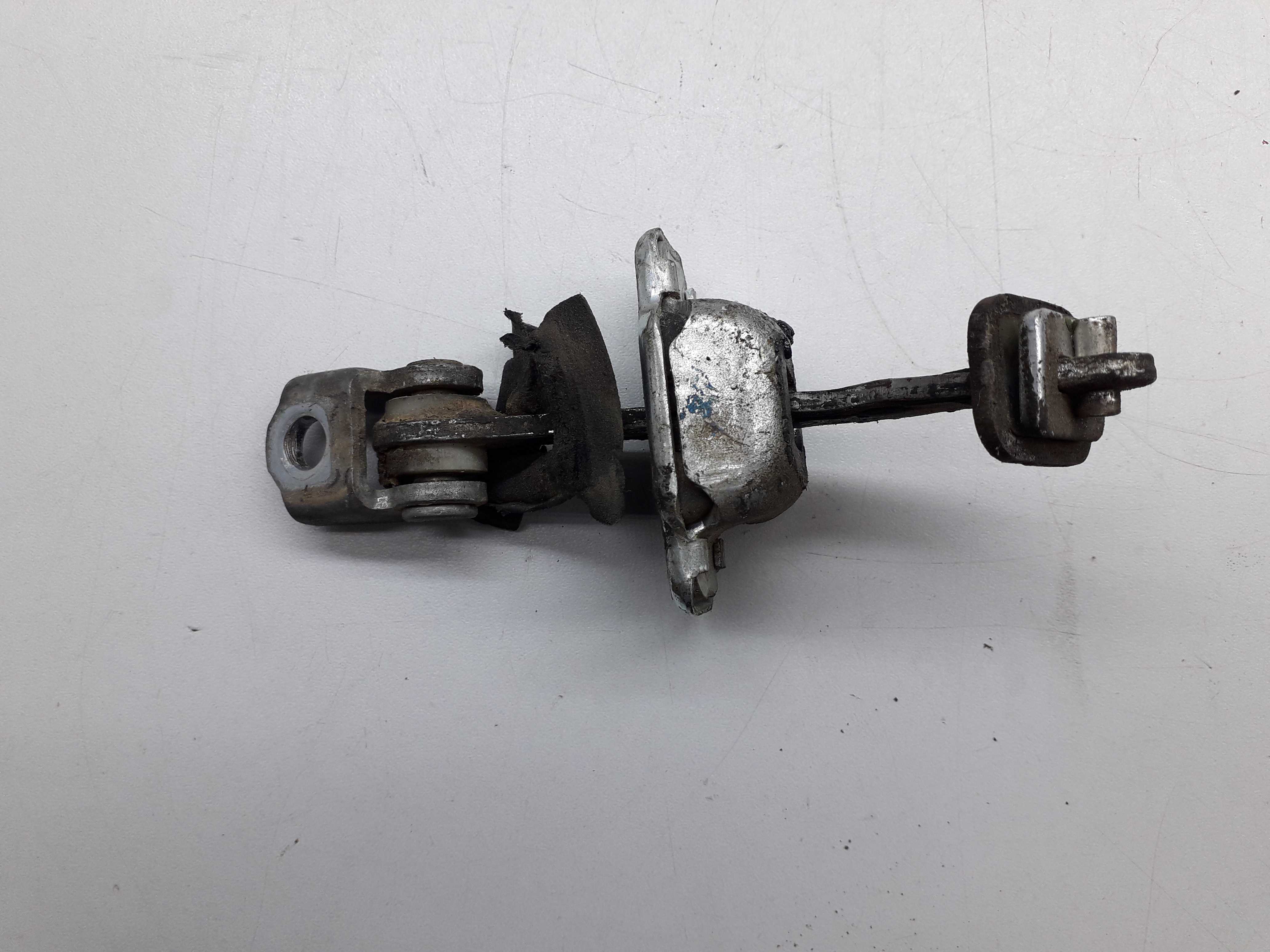 Limitador Porta Traseira Gm Celta 2008 6