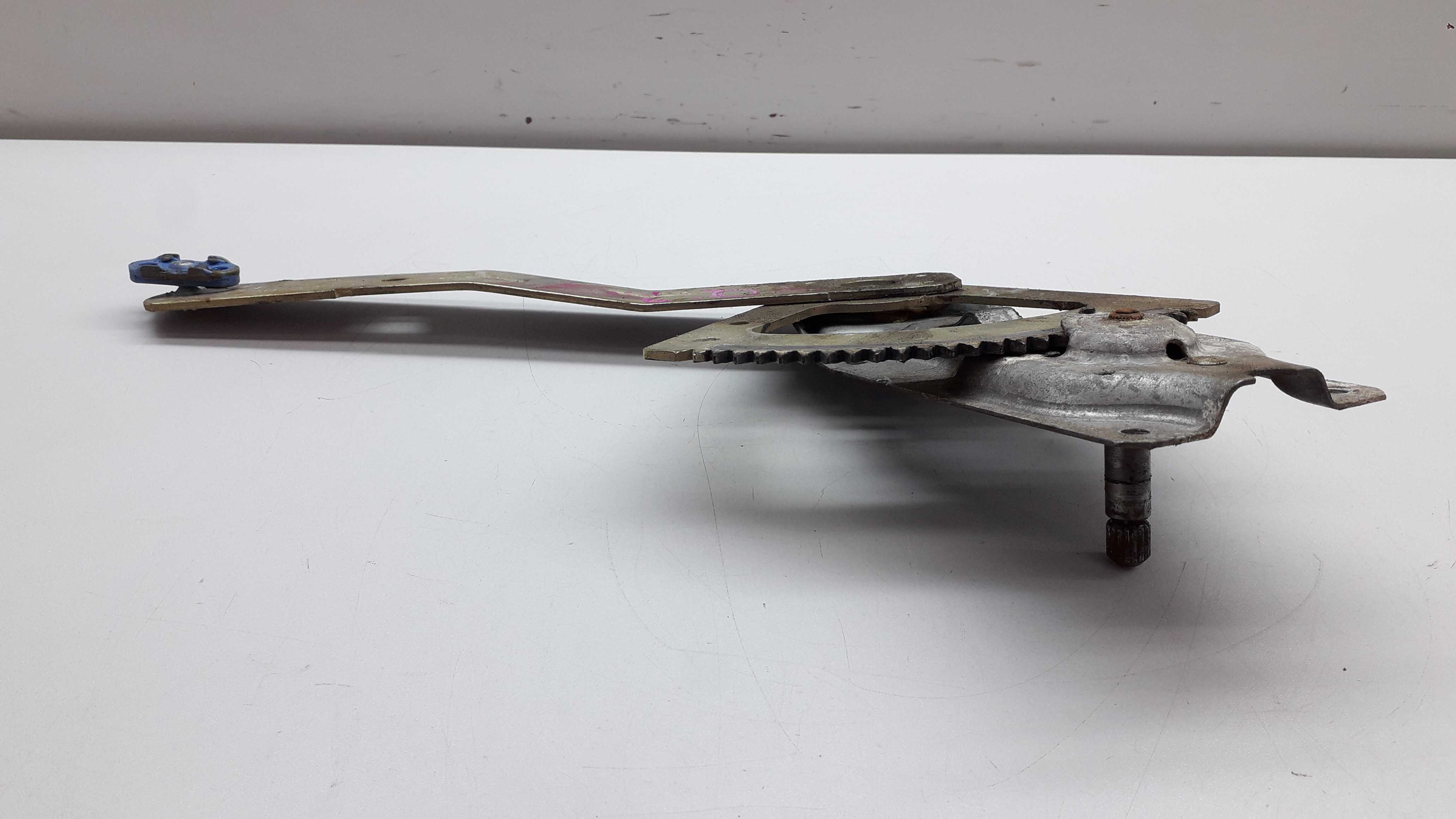 Máquina De Vidro Manual Traseira Direita Ford Escort 1997 3