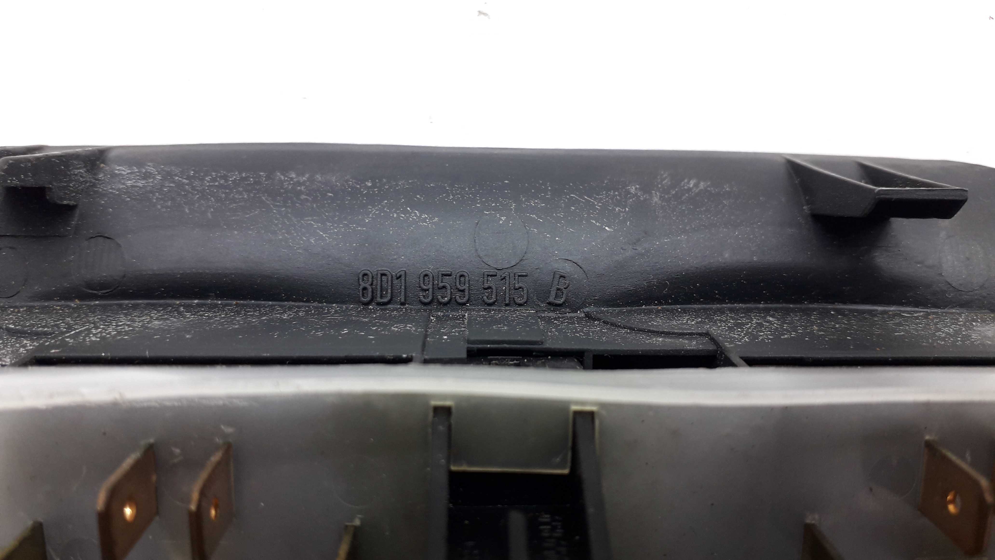 Botão Comando Vidro Elétrico Dianteiro Esquerdo Audi A4 99 7