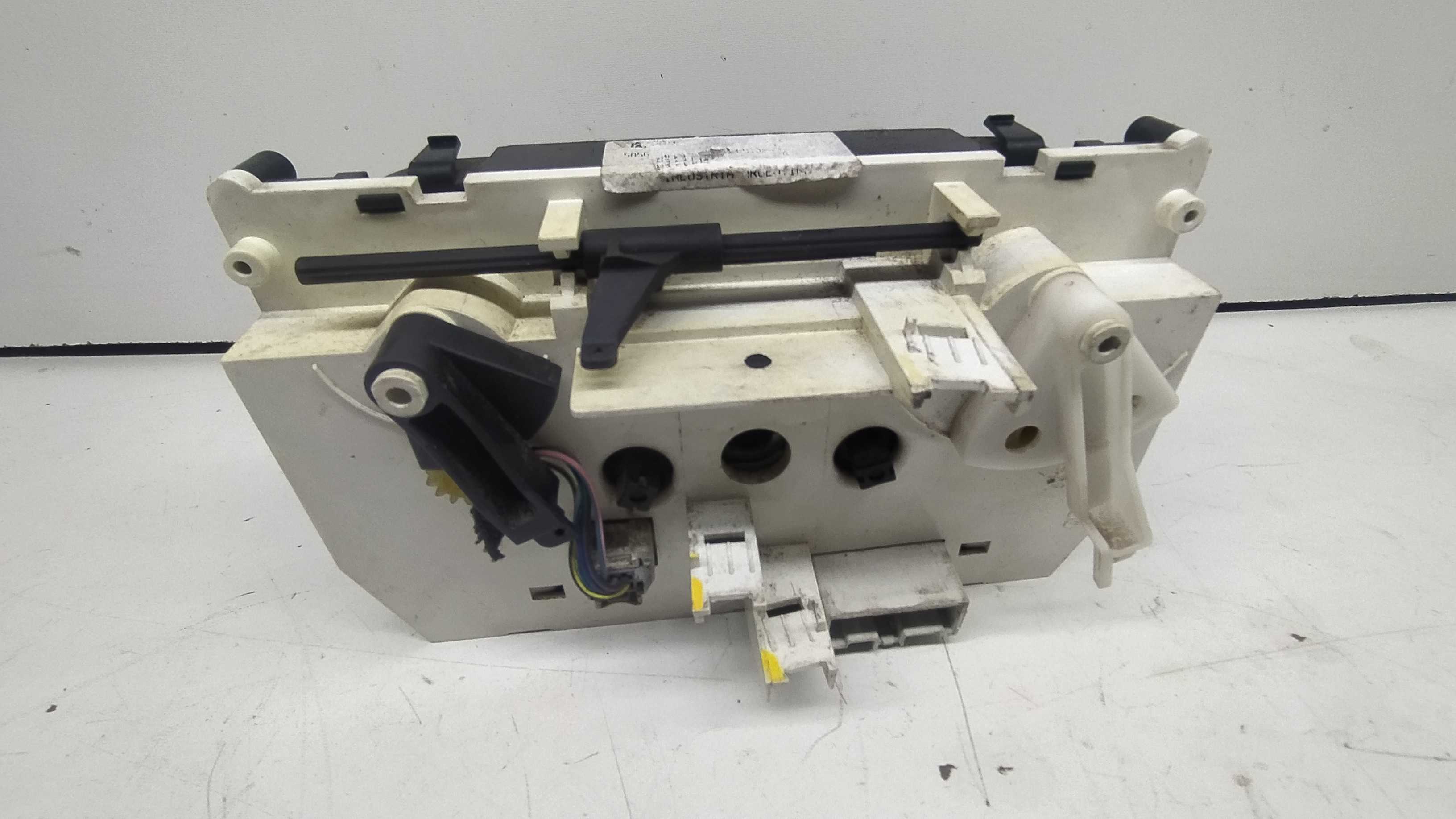Comando De Ar Peugeot 206 2008 3