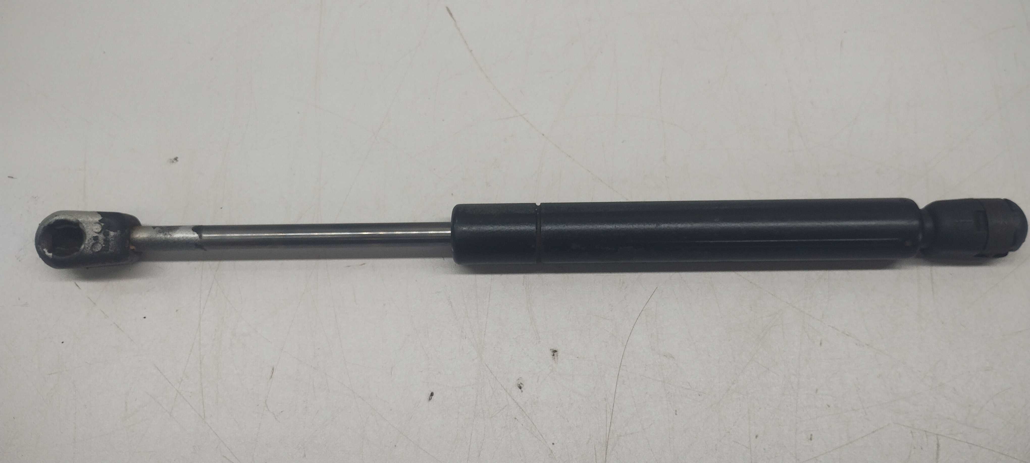 Amortecedor Traseiro Porta Malas Passat 1999