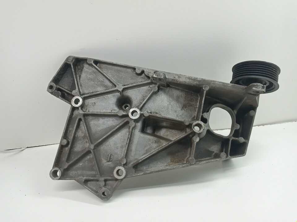 Suporte Do Alternador Mercedes C230 2