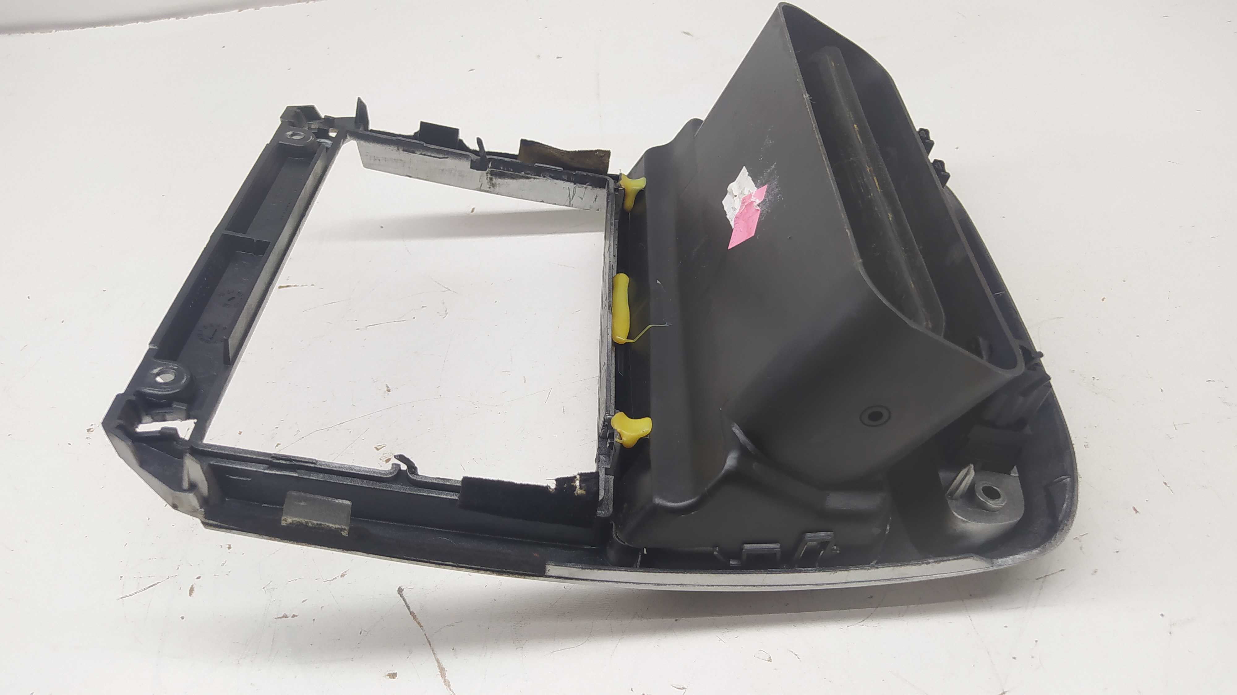 Moldura Central Do Painel Peugeot 307 Sedan 4