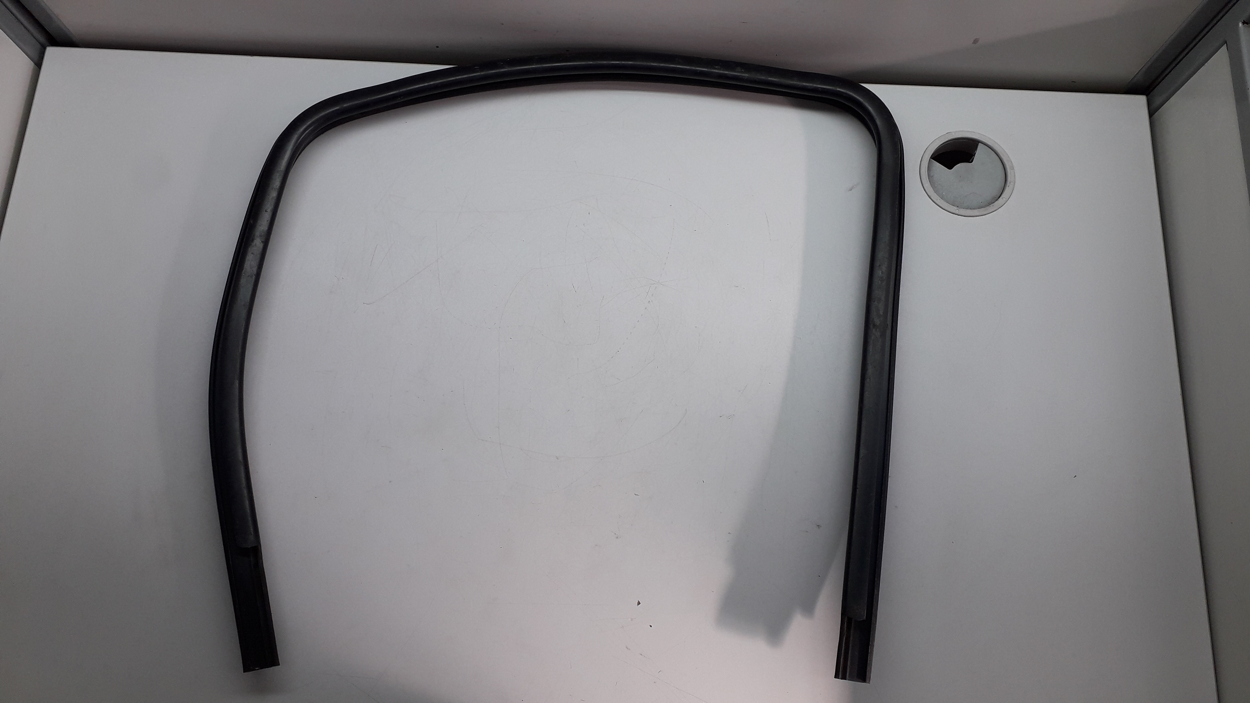 Borracha Vidro Porta Traseira Esquerda Citroen C3 2008 3