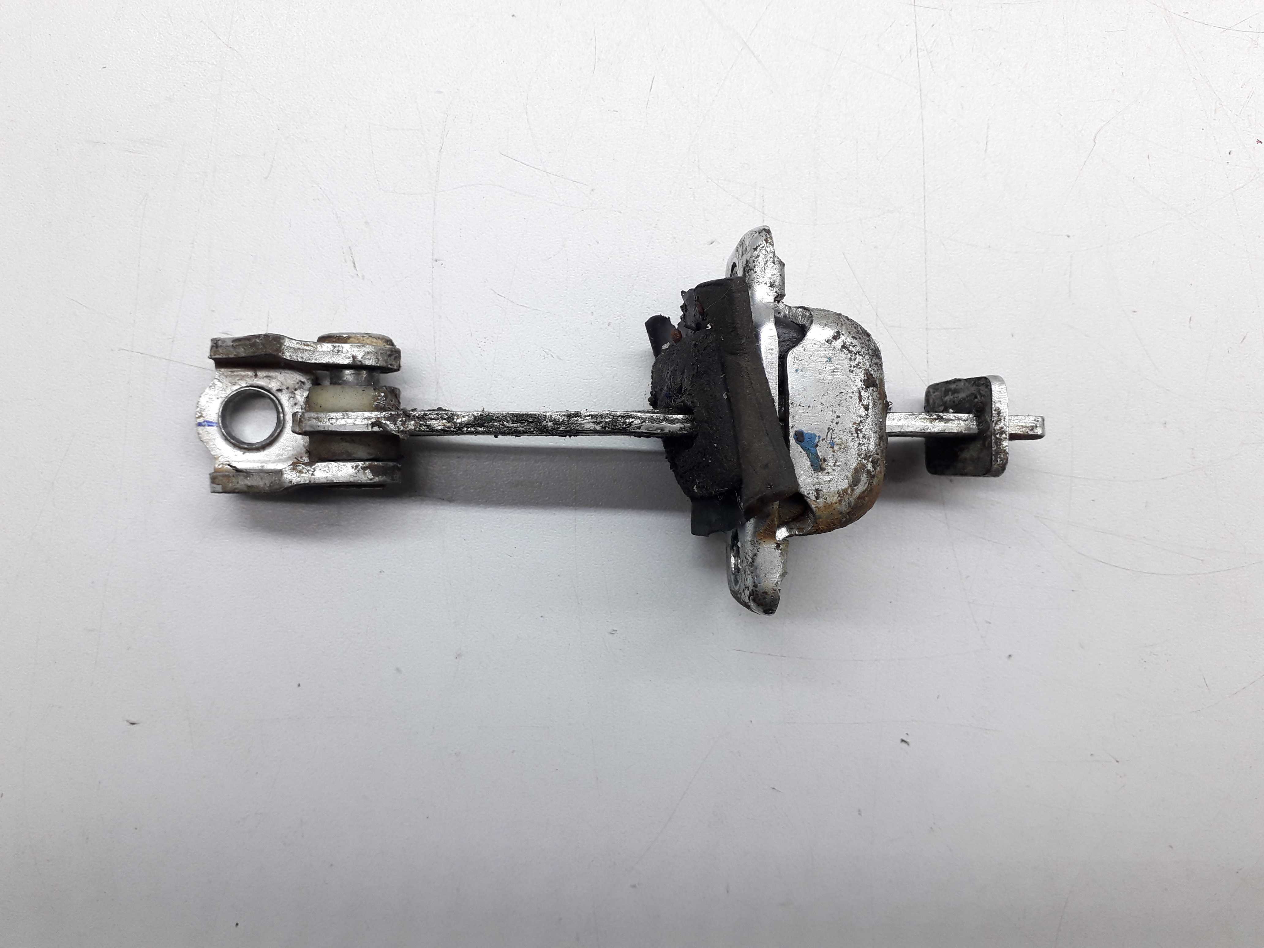 Limitador Porta Dianteira Gm Celta 2008 1