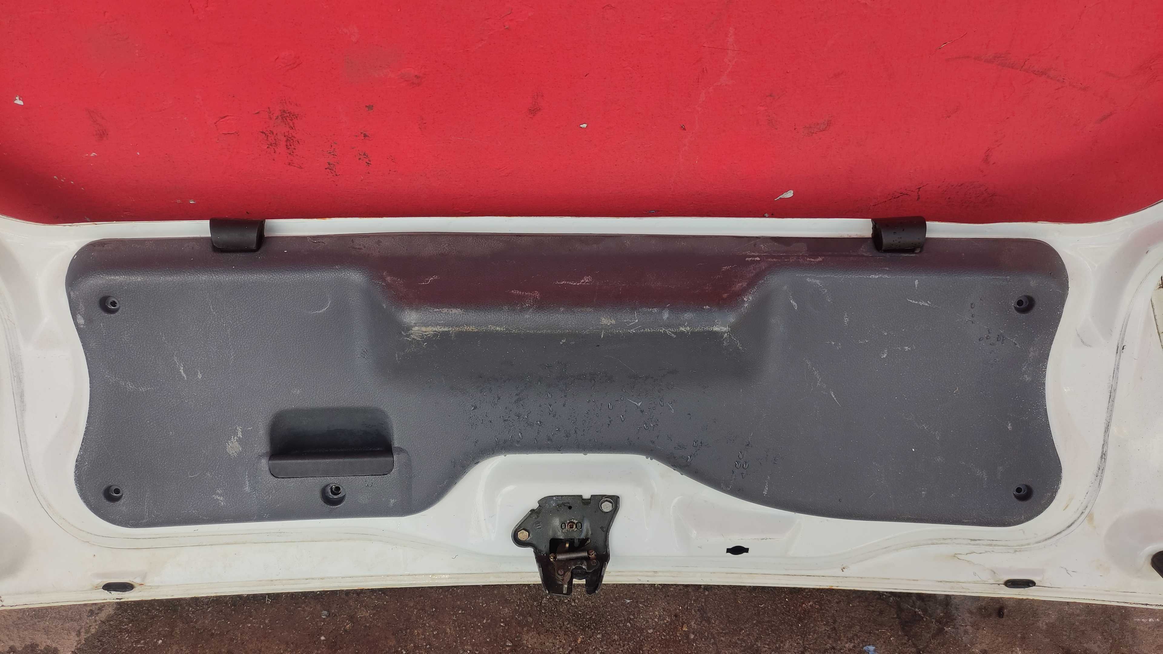 Tampa Traseira Porta-malas Fiat Palio 98 Branco 3