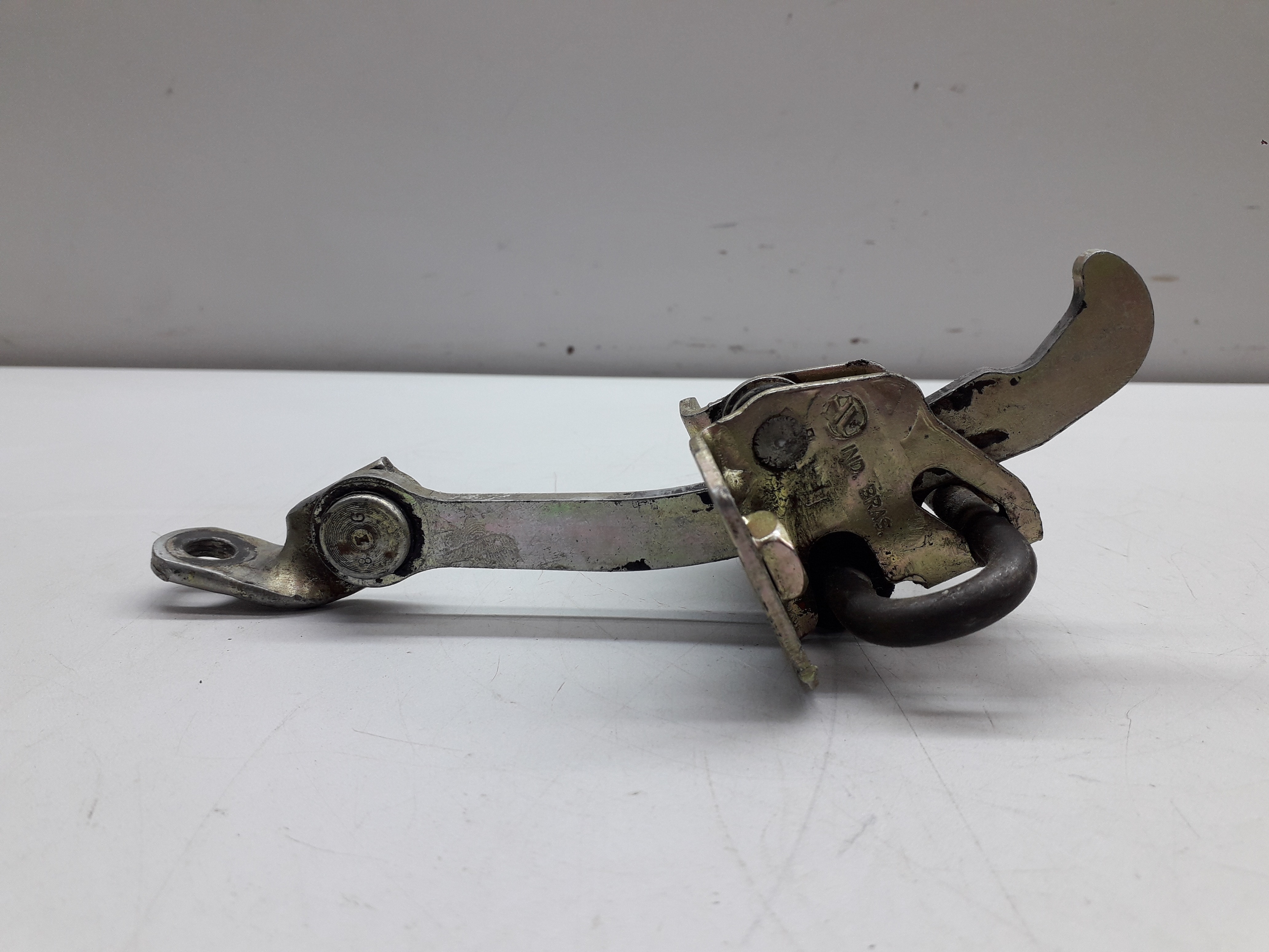 Limitador Porta Dianteira Vw Gol Parati Saveiro 2
