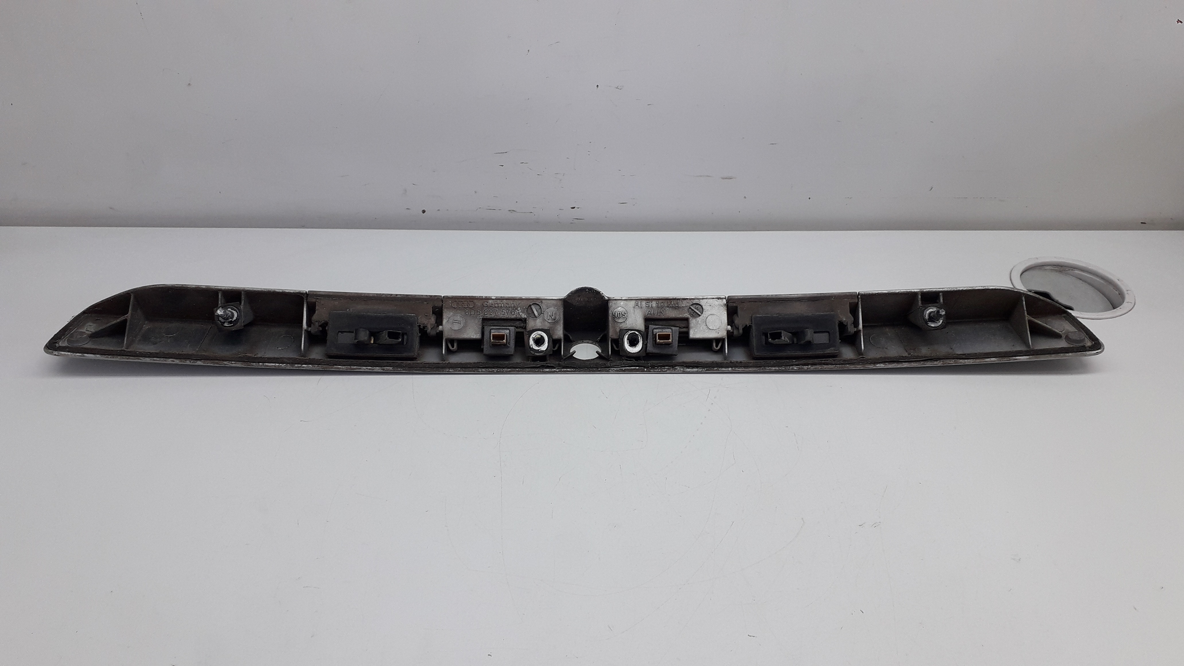Moldura Da Tampa Traseira Audi A4 1996 Prata 2