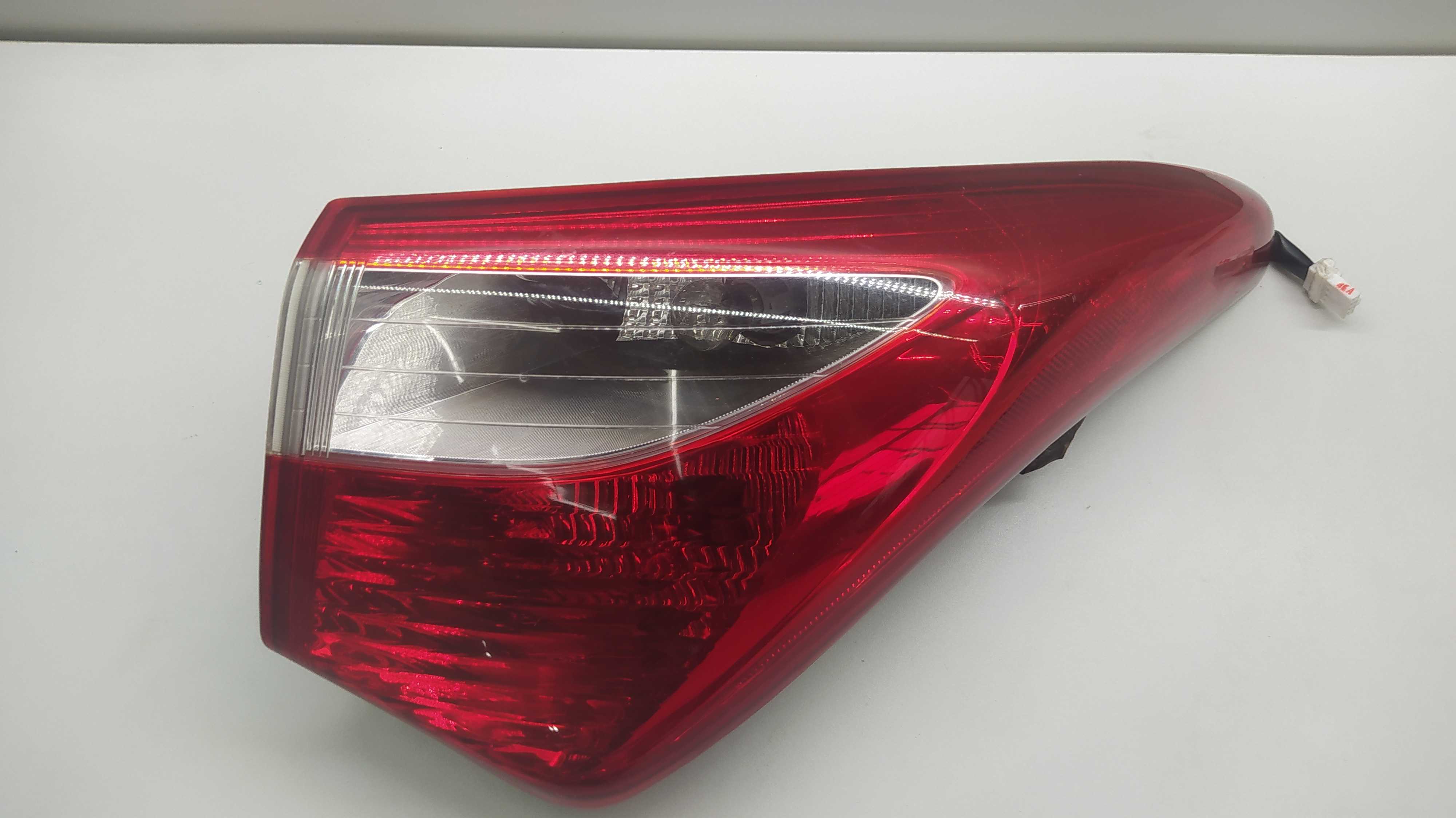 Lanterna Traseira Canto Direito Hyundai Hb20 13/15 Arteb 3