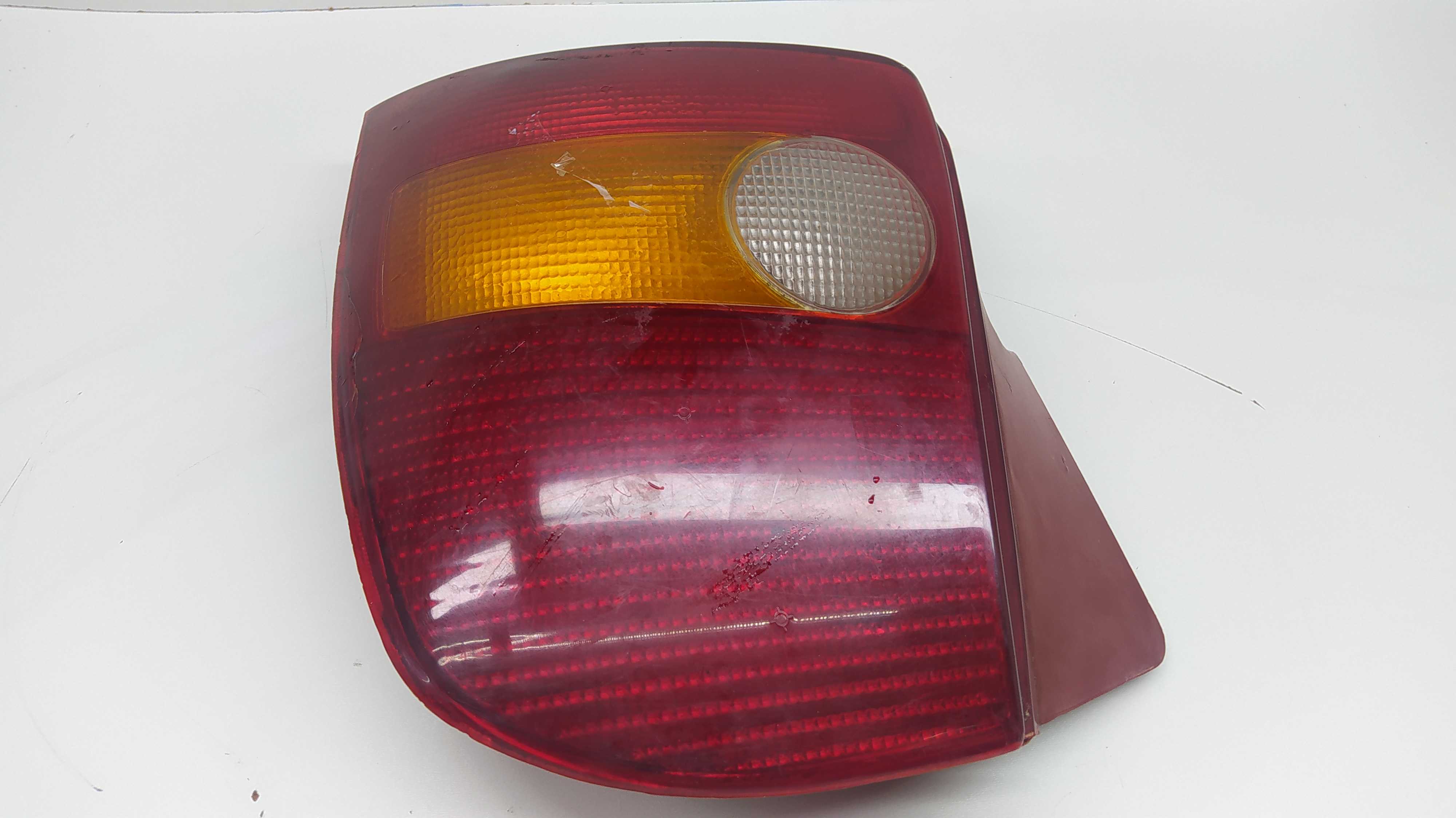 Lanterna Traseira Esquerda Fiat Palio 98 1