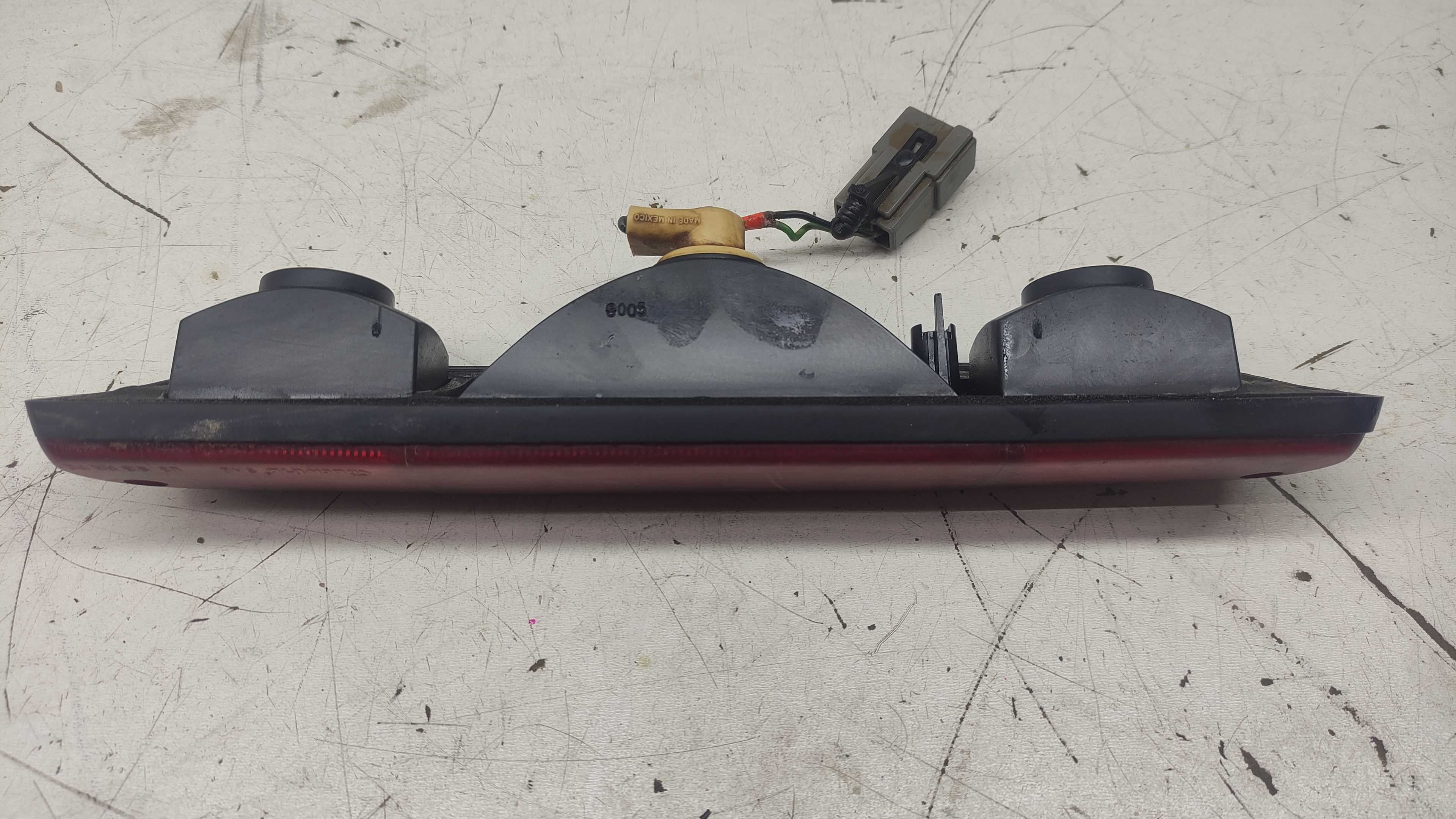 Break Light Luz De Freio Ford Courier 99 3