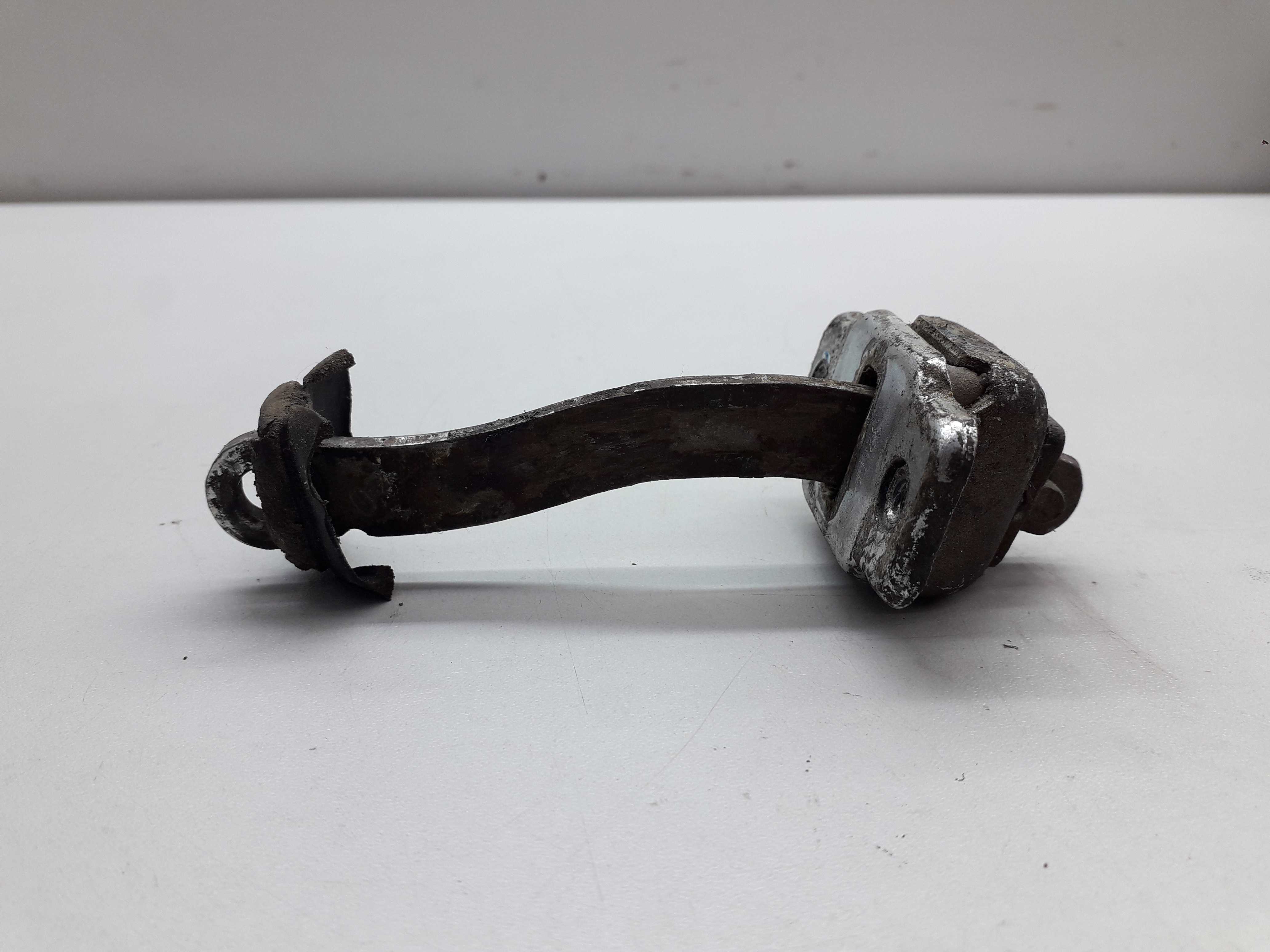 Limitador Porta Traseira Gm Corsa 1996 2006 2
