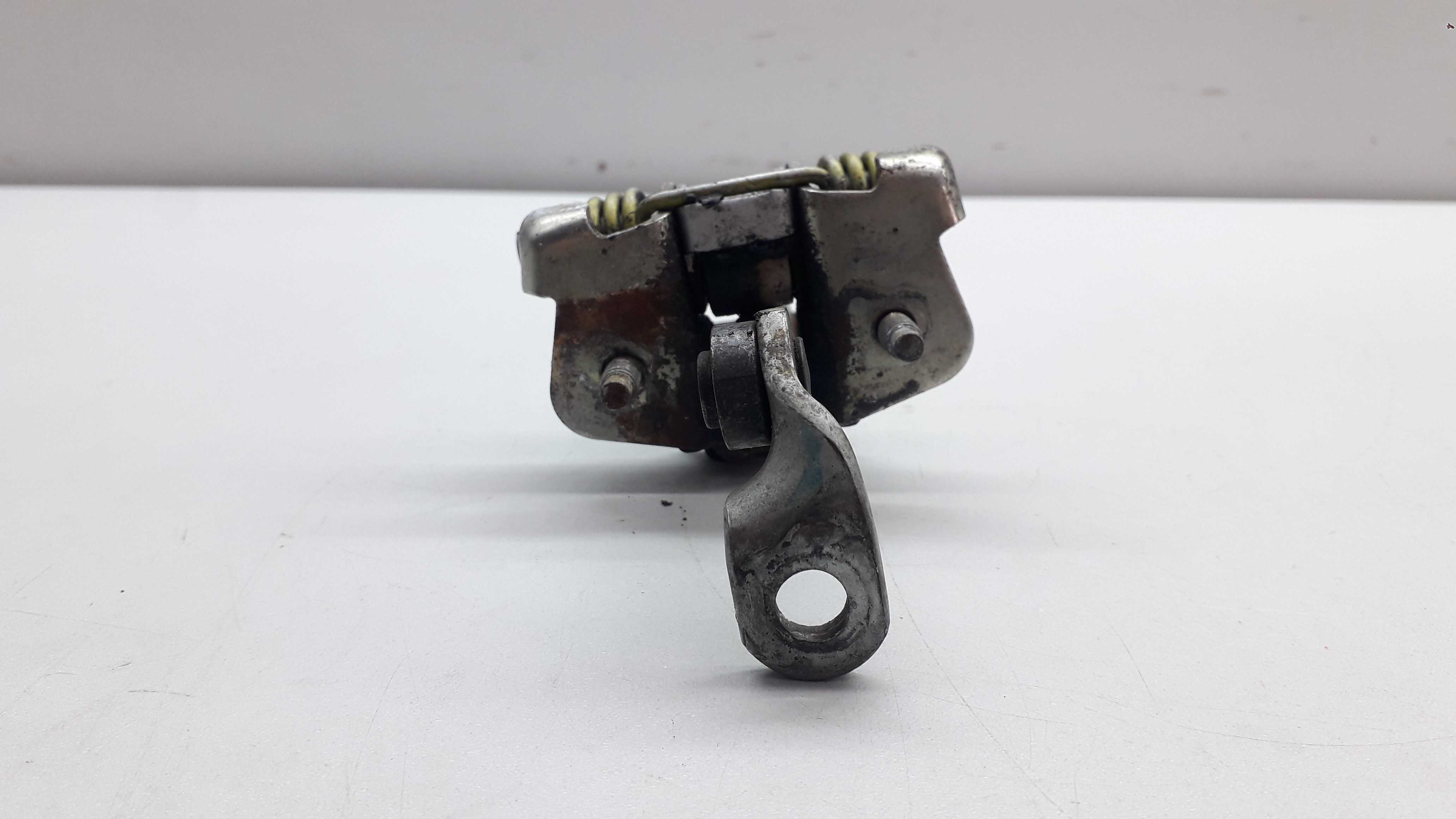 Limitador Da Porta Dianteira Direita Renault Clio 2005 4