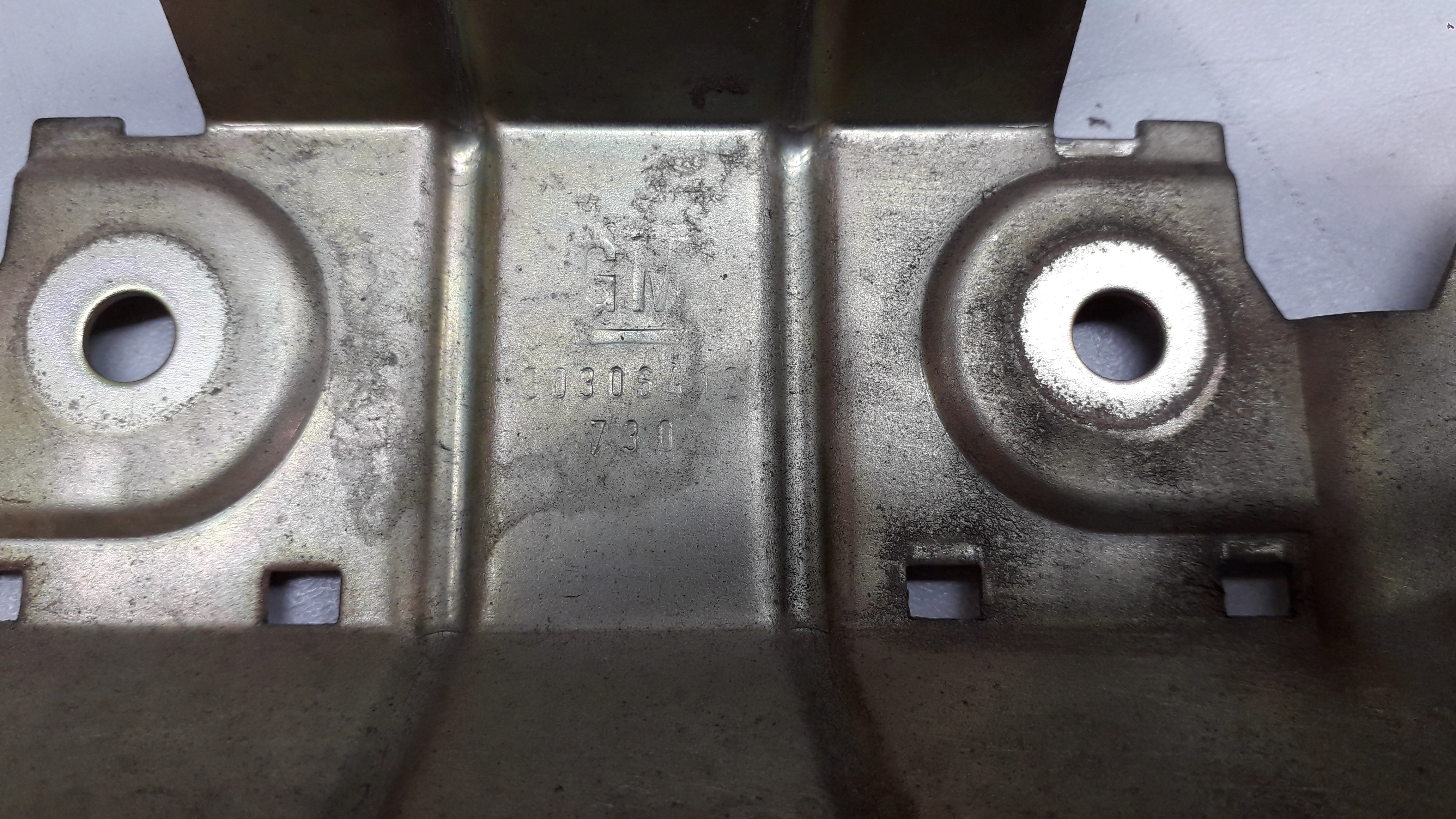 Suporte Macaneta Externa Traseira Direita Gm Corsa 2001 5