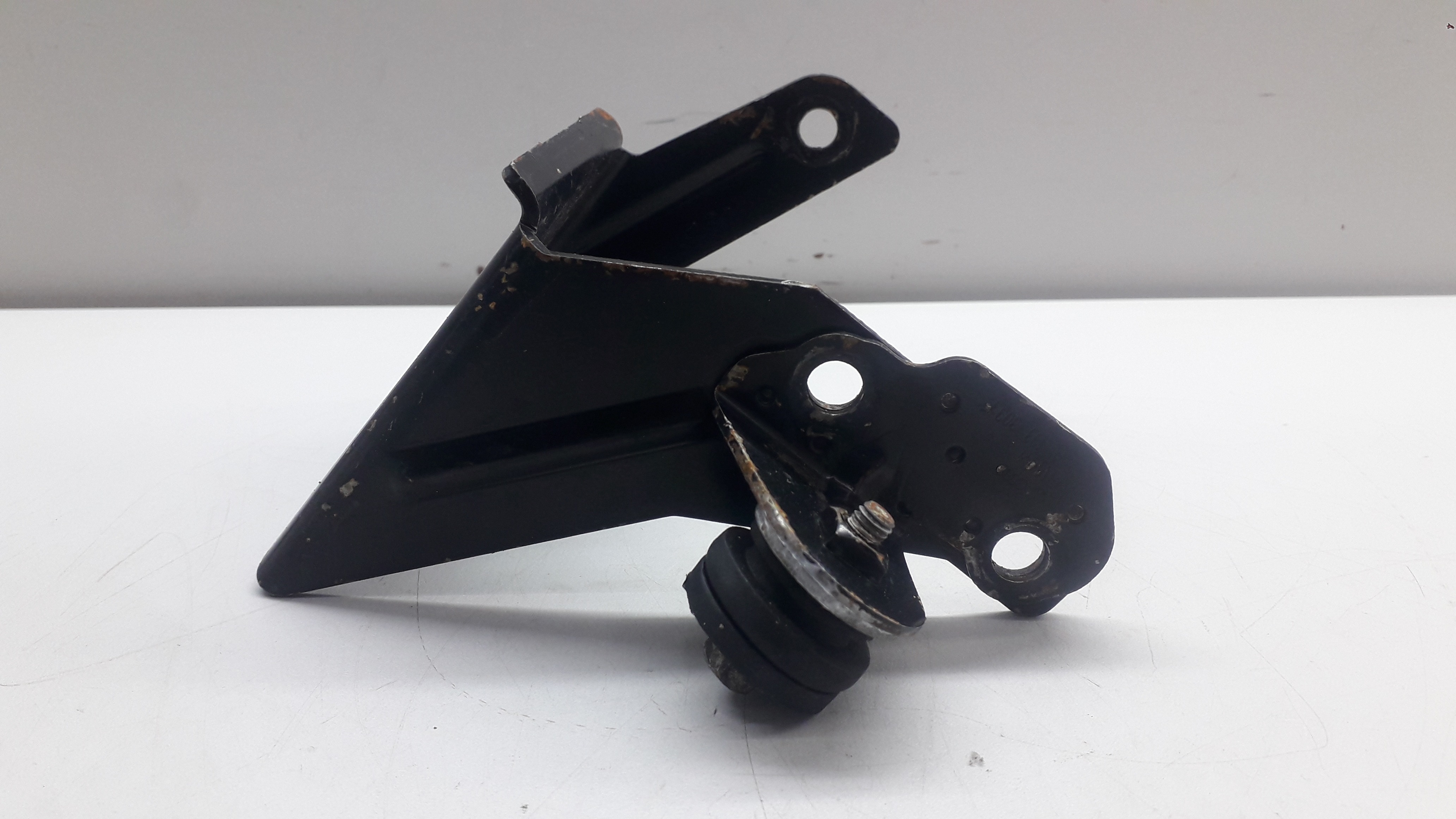 Suporte Tampa Do Motor Vw Golf 1995 2