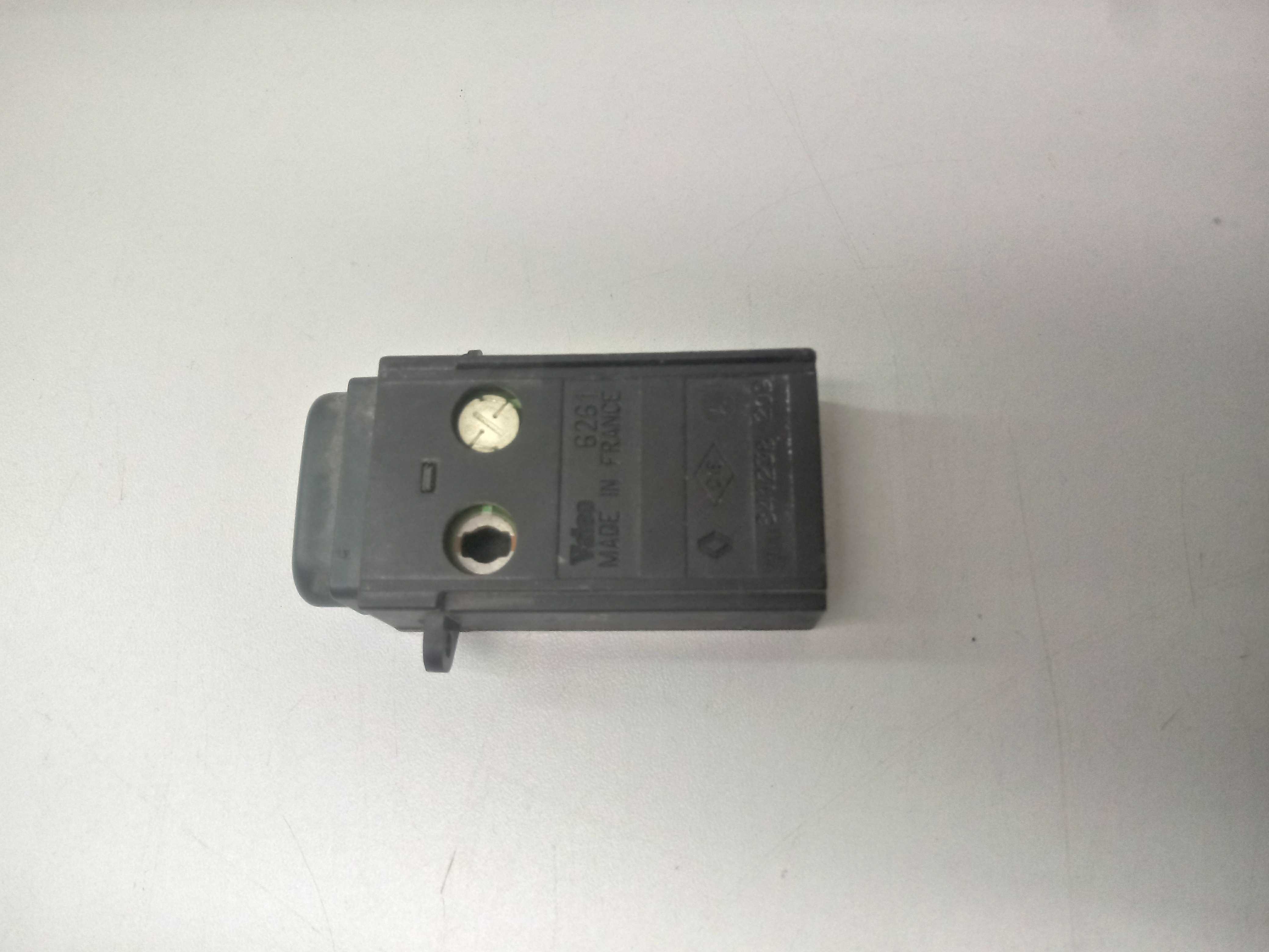 Botao Trava Vidros Traseiros Renault Scenic 99/02 3