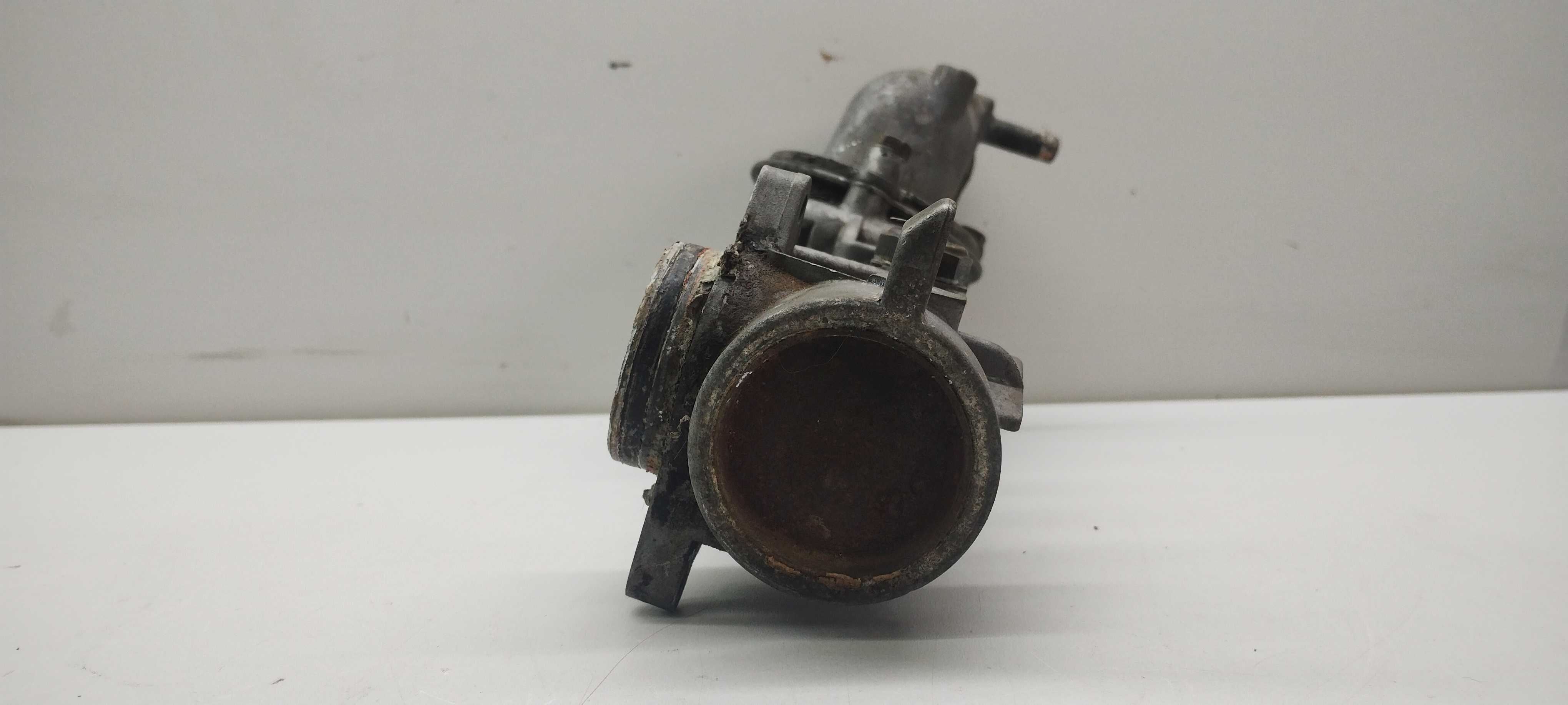 Carcaça Válvula Termostática Mercedes C230 99/01 5