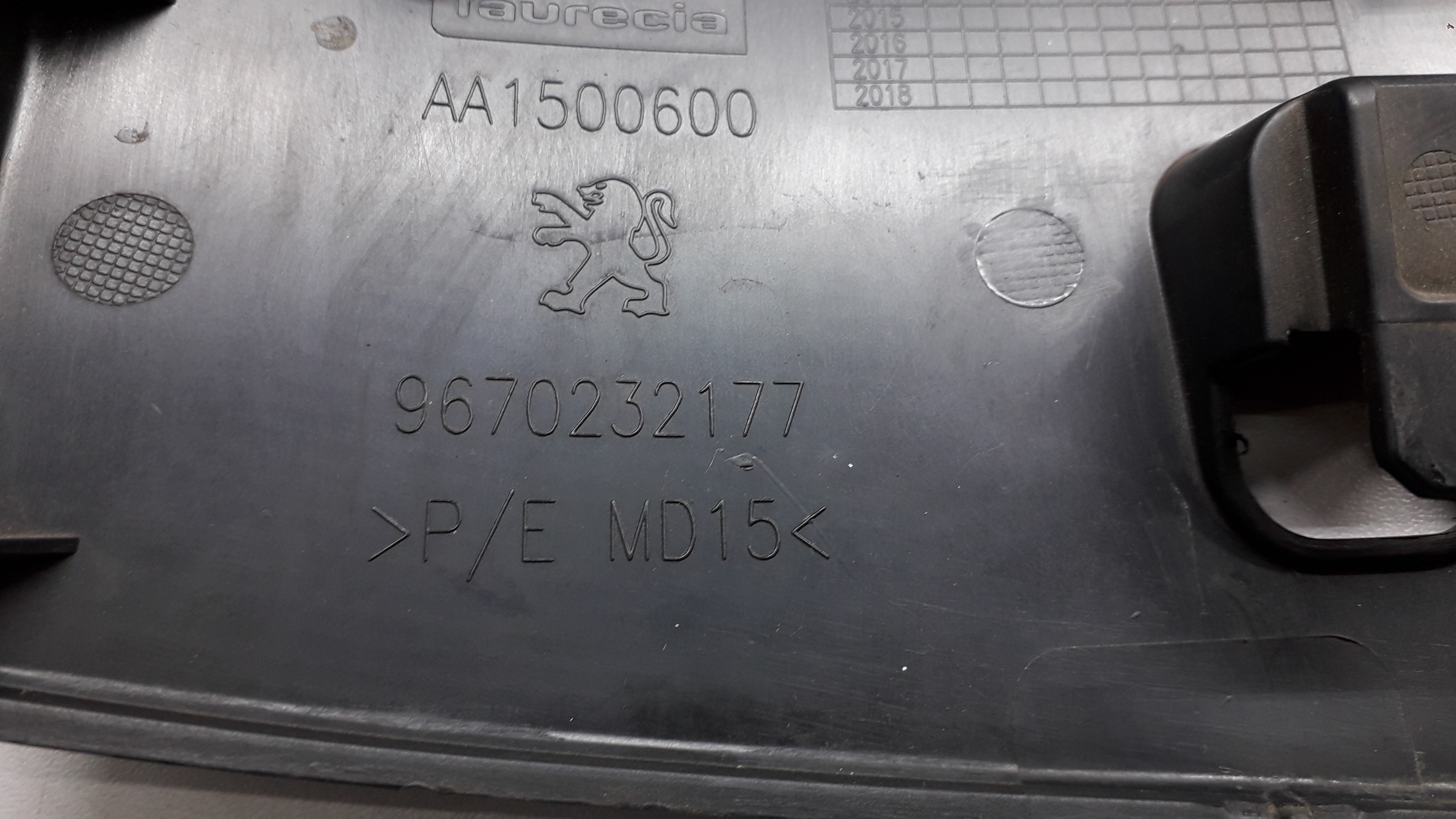 Moldura Capa Chave De Seta Inferior Peugeot 408 2013/2014 7