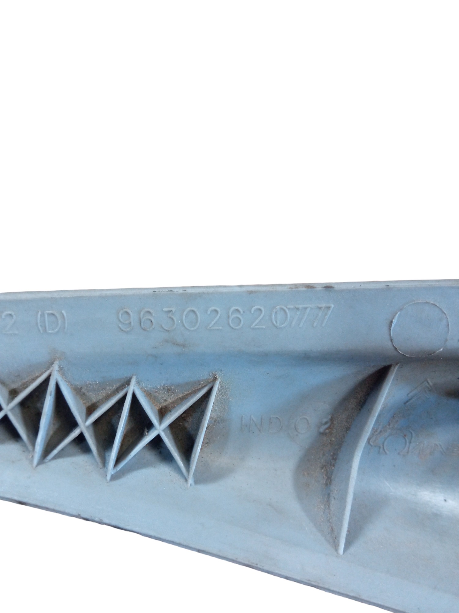 Acabamento Int. Retrovisor Dir. Citroen Xsara Picasso 01/08 Cinza 5