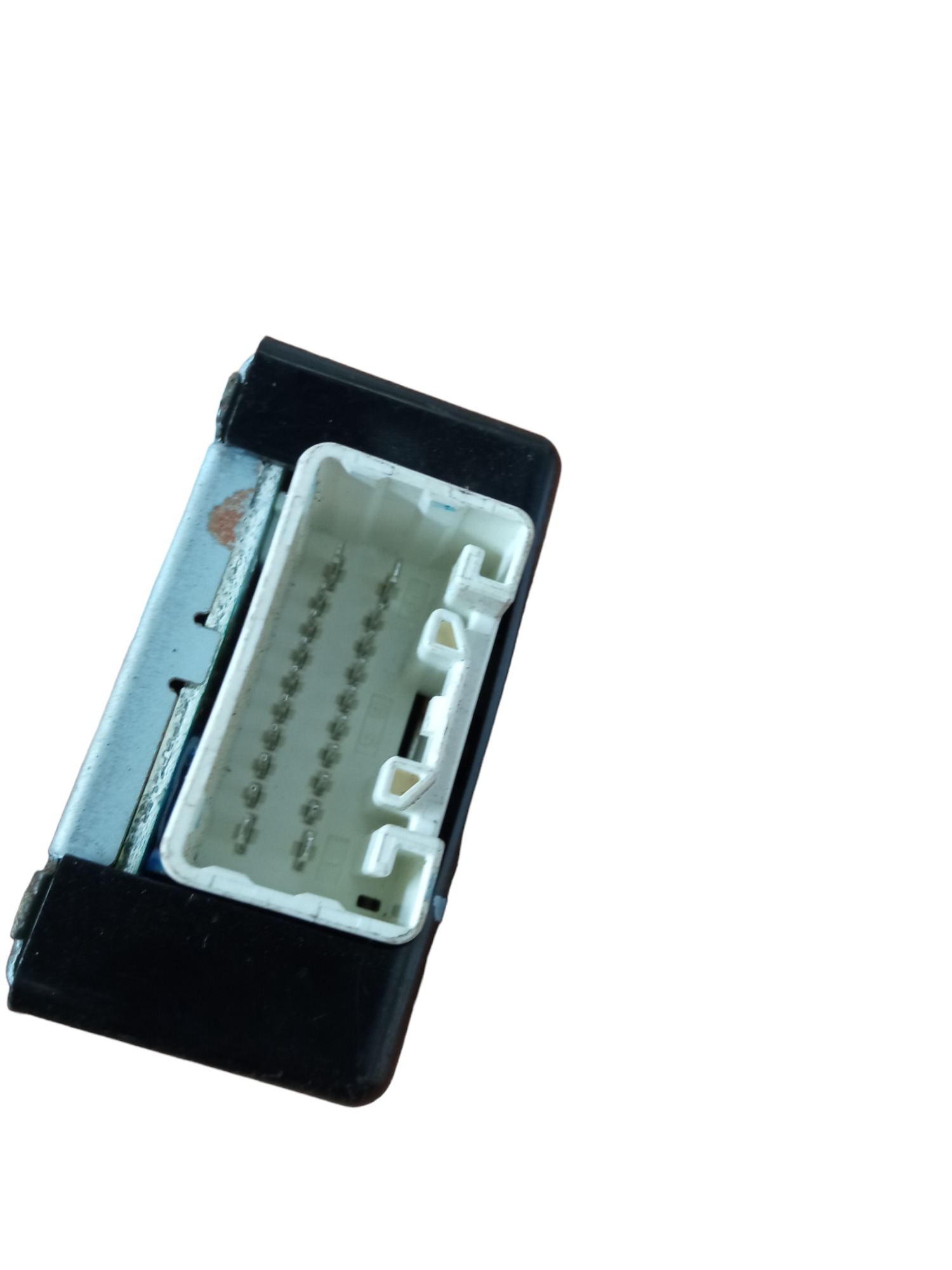 Módulo Controle Da Porta Toyota Etios 12/15 M.v 3