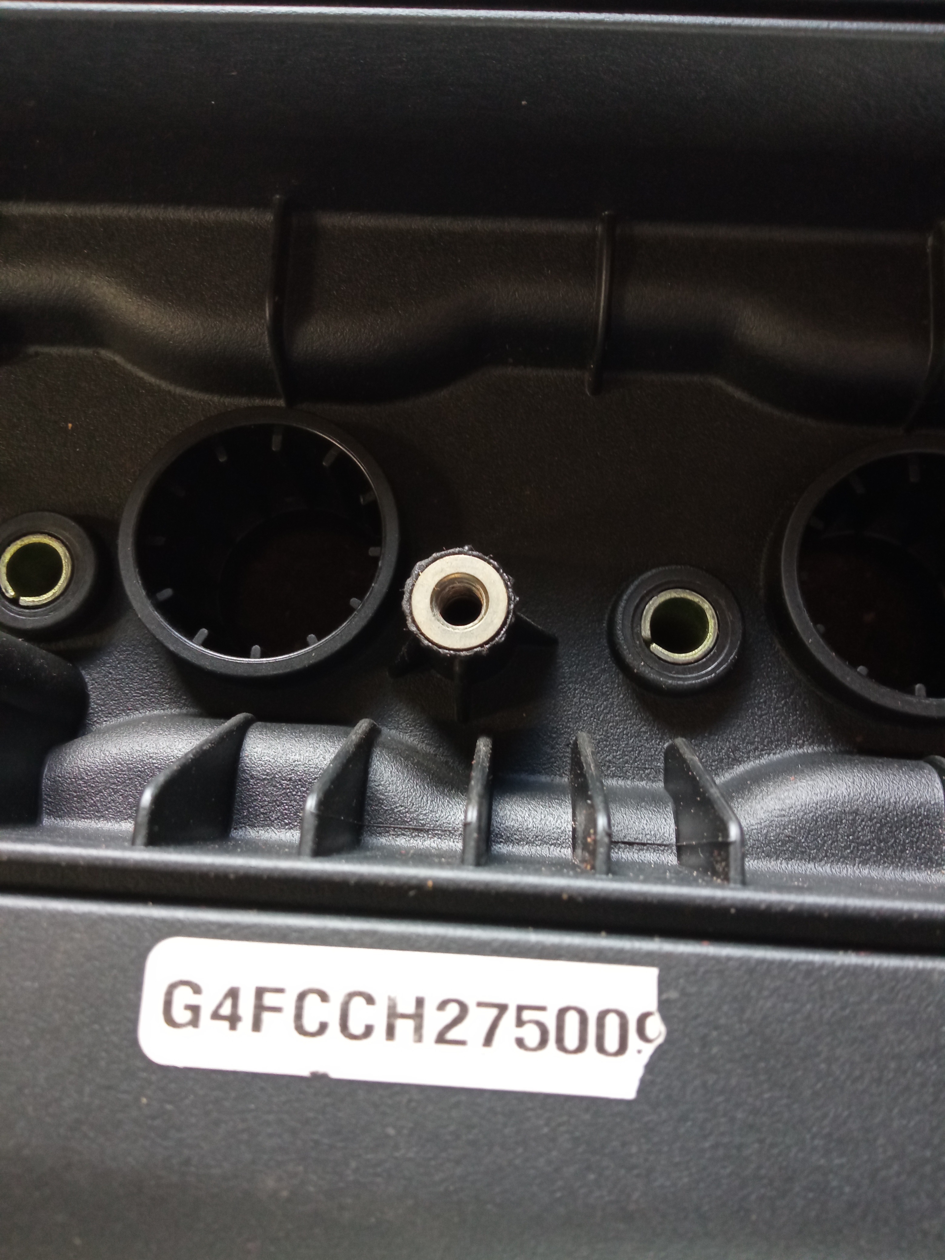 Tampa De Válvulas Kia Cerato 1.6 16v 4