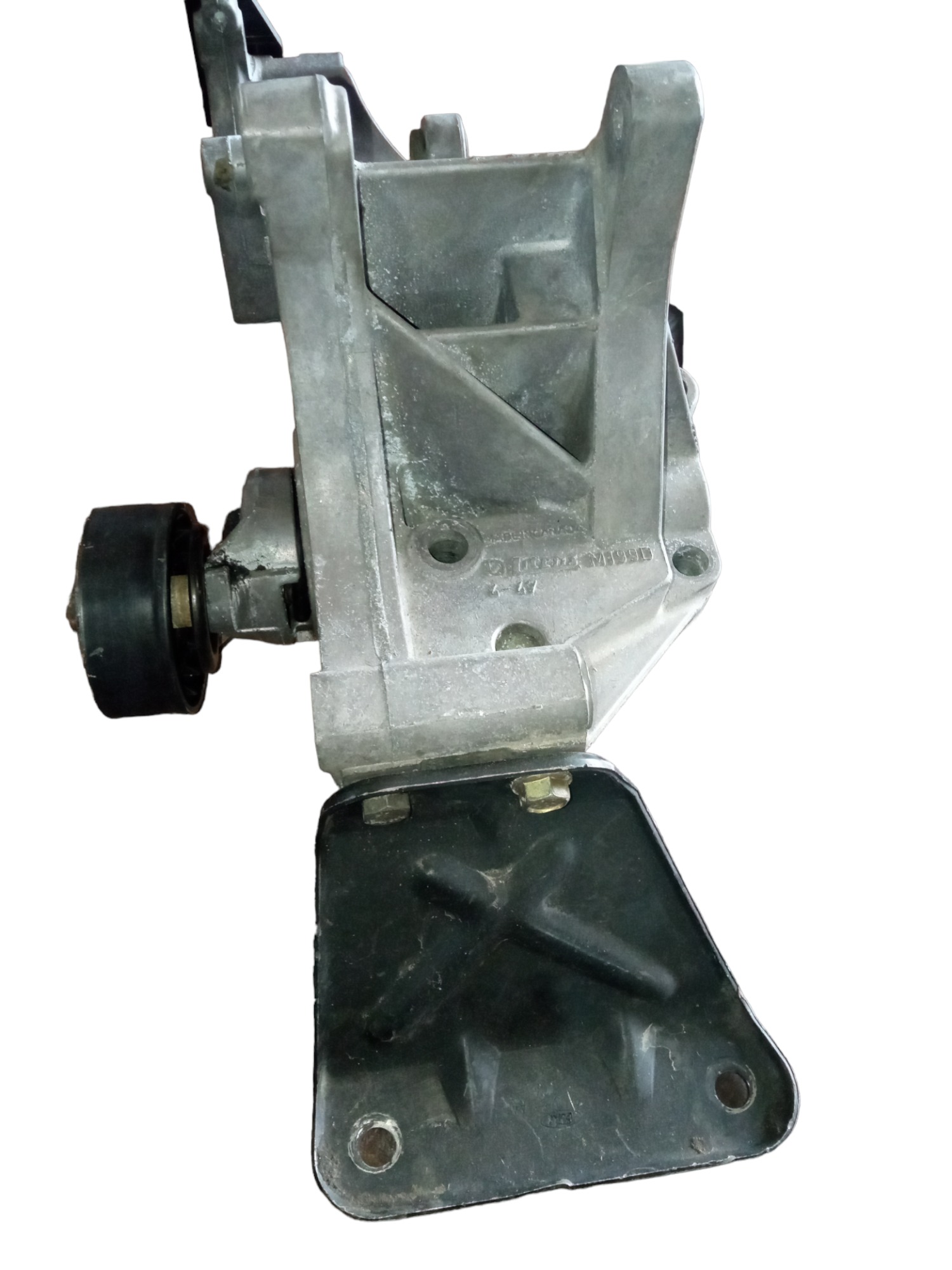 Suporte De Bomba Hidráulica Ford Escort Zetec 95ab10ko19 8