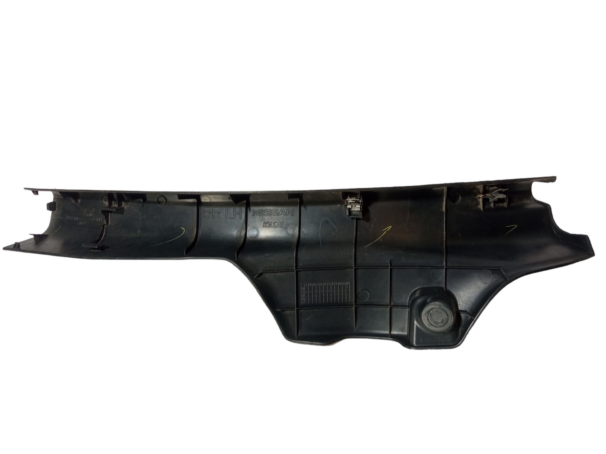 Acabamento Soleira Traseira Esquerda Nissan Versa 2016 2018 4