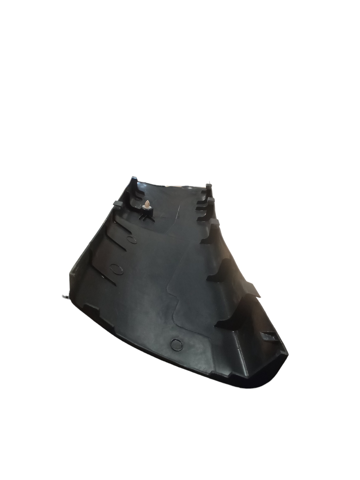 Acabamento Inferior Direito Coluna Central Suzuki Sx4 09/15 4