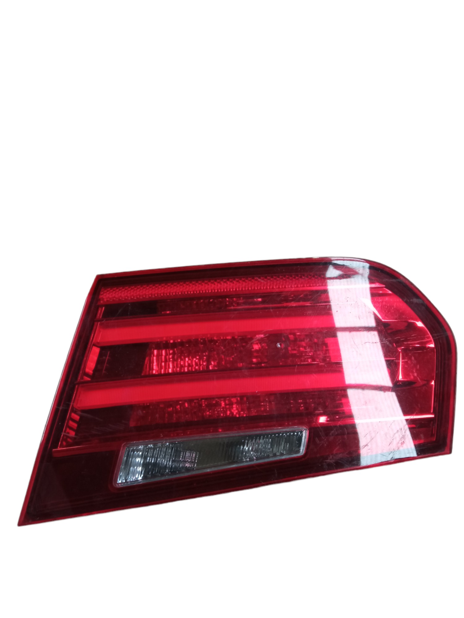 Lanterna Da Tampa Lado Esquerdo Bmw 320i 14/15.detalhes.m.v 2