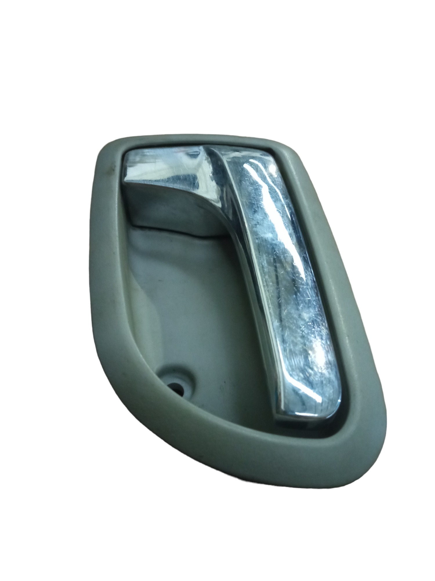 Maçaneta Interna Lado Direito Cromada Kia Picanto 2006/2011 Cinza Dianteira 2